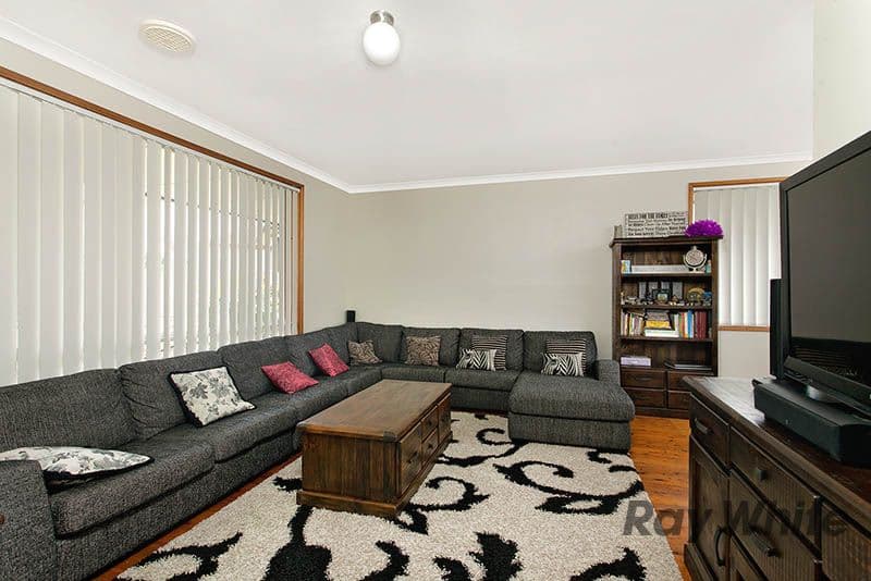 47 Ranchby Avenue, LAKE HEIGHTS NSW 2502, Lake Heights - Thumbnail 2