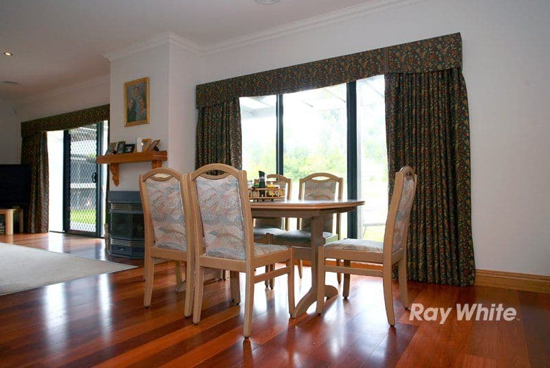 26 Triandra Court, CRANBOURNE SOUTH VIC 3977, Cranbourne South - Thumbnail 5