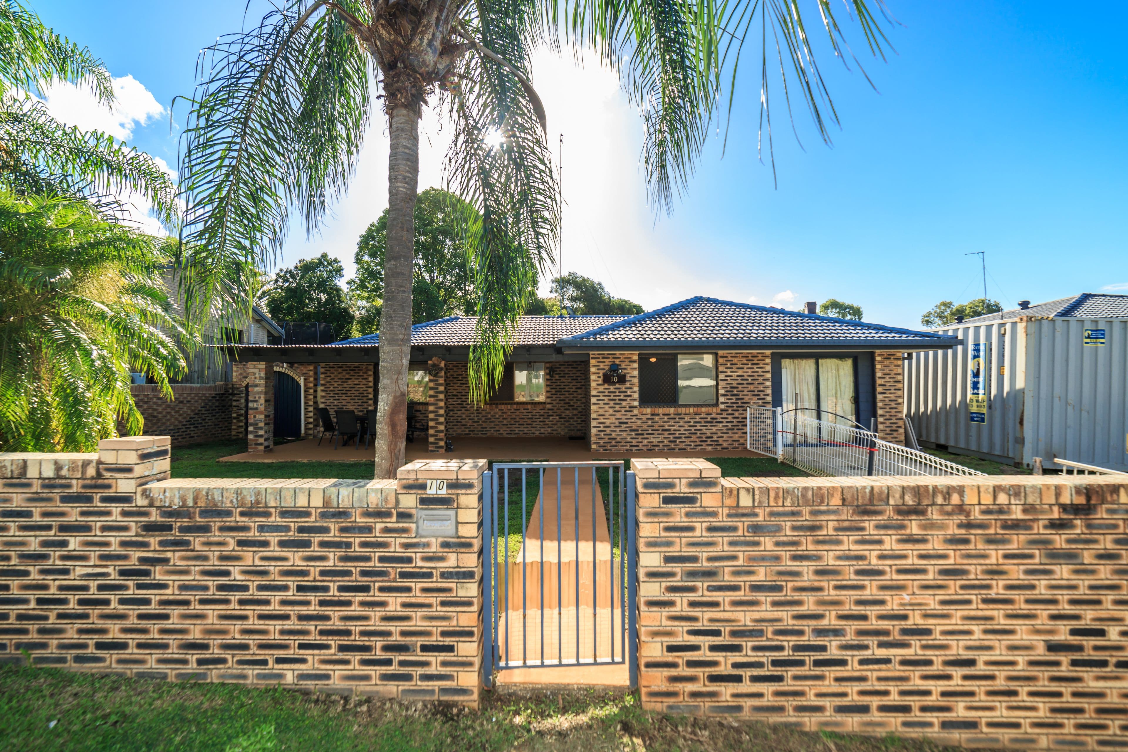 10 Cairngorm Street, Carrara QLD 4211, Carrara - Image 1