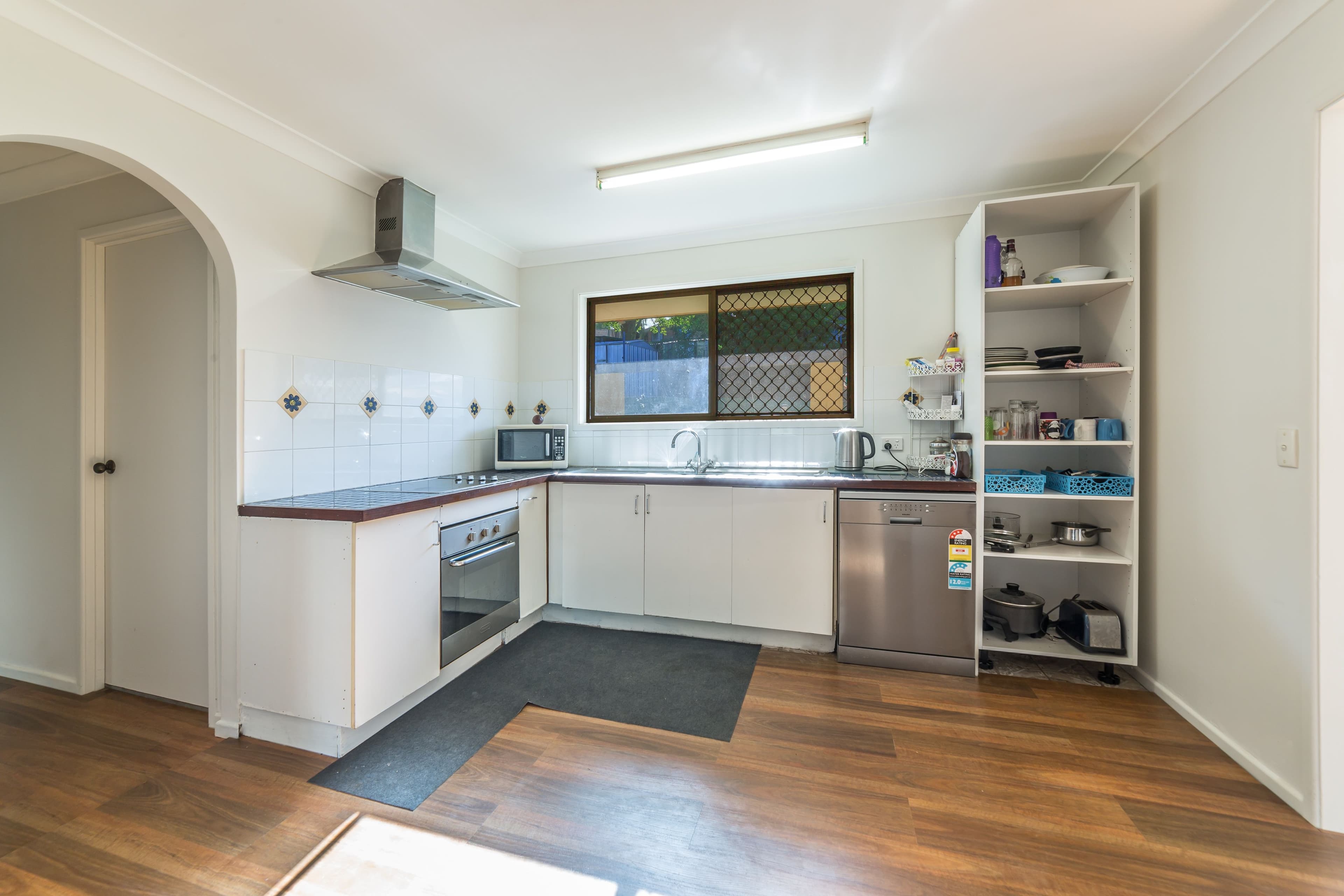 10 Cairngorm Street, Carrara QLD 4211, Carrara - Thumbnail 2