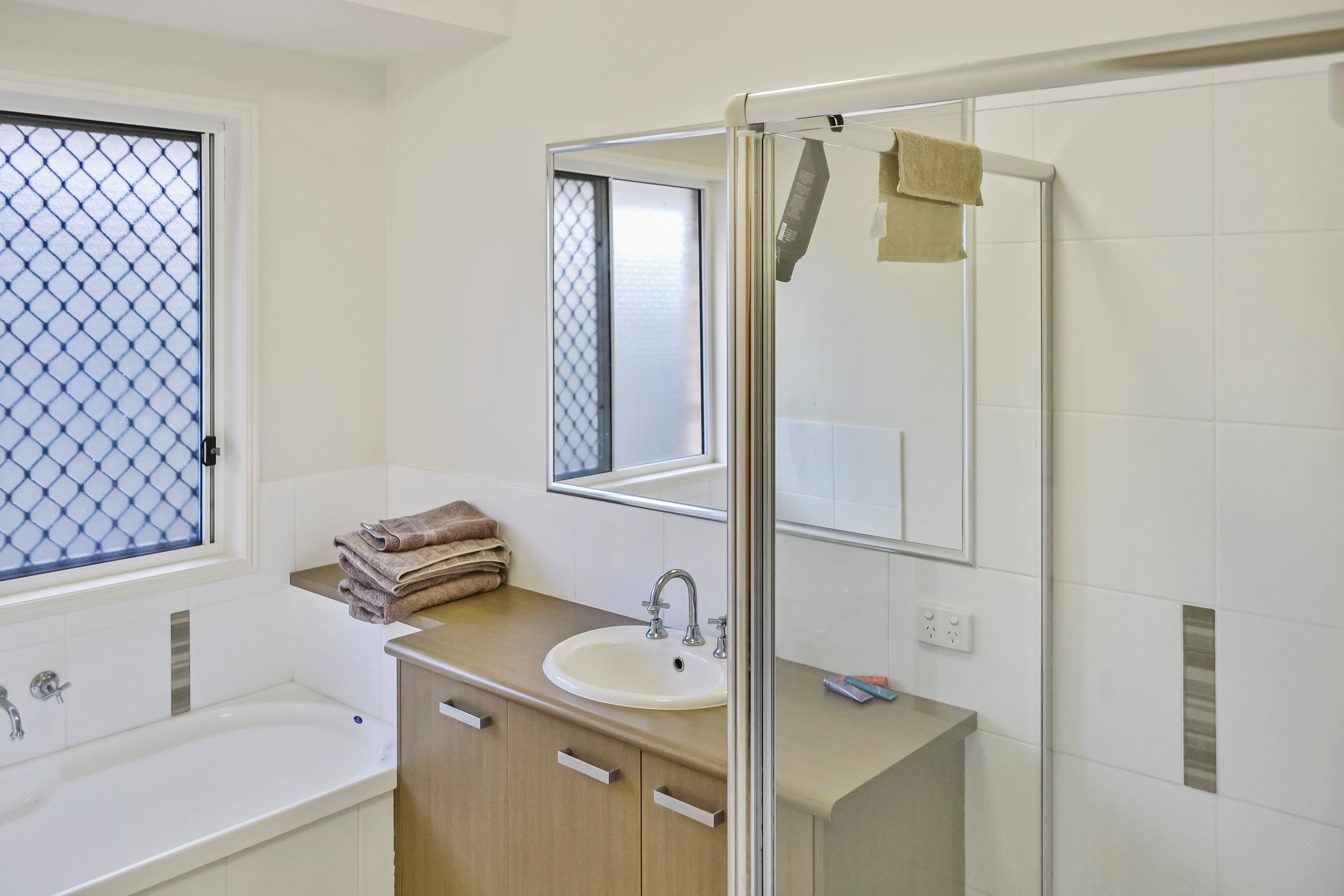 32 Gowen Drive, Landsborough QLD 4550, Landsborough - Thumbnail 5