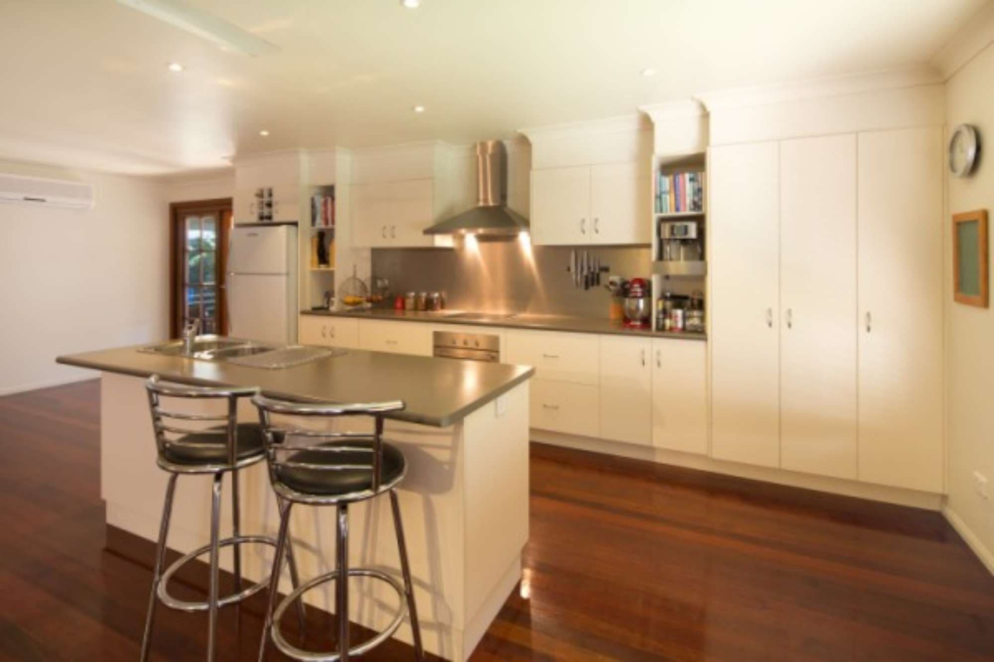 68 Meenan Street, GARBUTT QLD 4814, Garbutt - Thumbnail 2