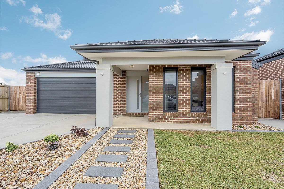 18 Fenwick Parade, Mickleham VIC 3064, Mickleham - Image 1