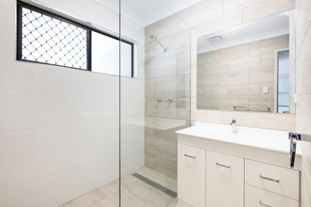 54 Lowth Street, Rosslea QLD 4812, Rosslea - Thumbnail 6