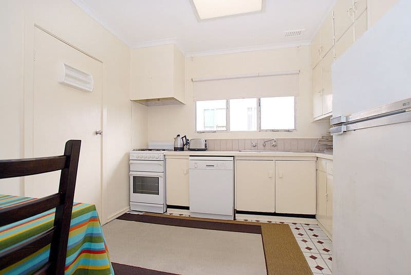 7 Lillypilly Avenue, DOVETON VIC 3177, Doveton - Thumbnail 3