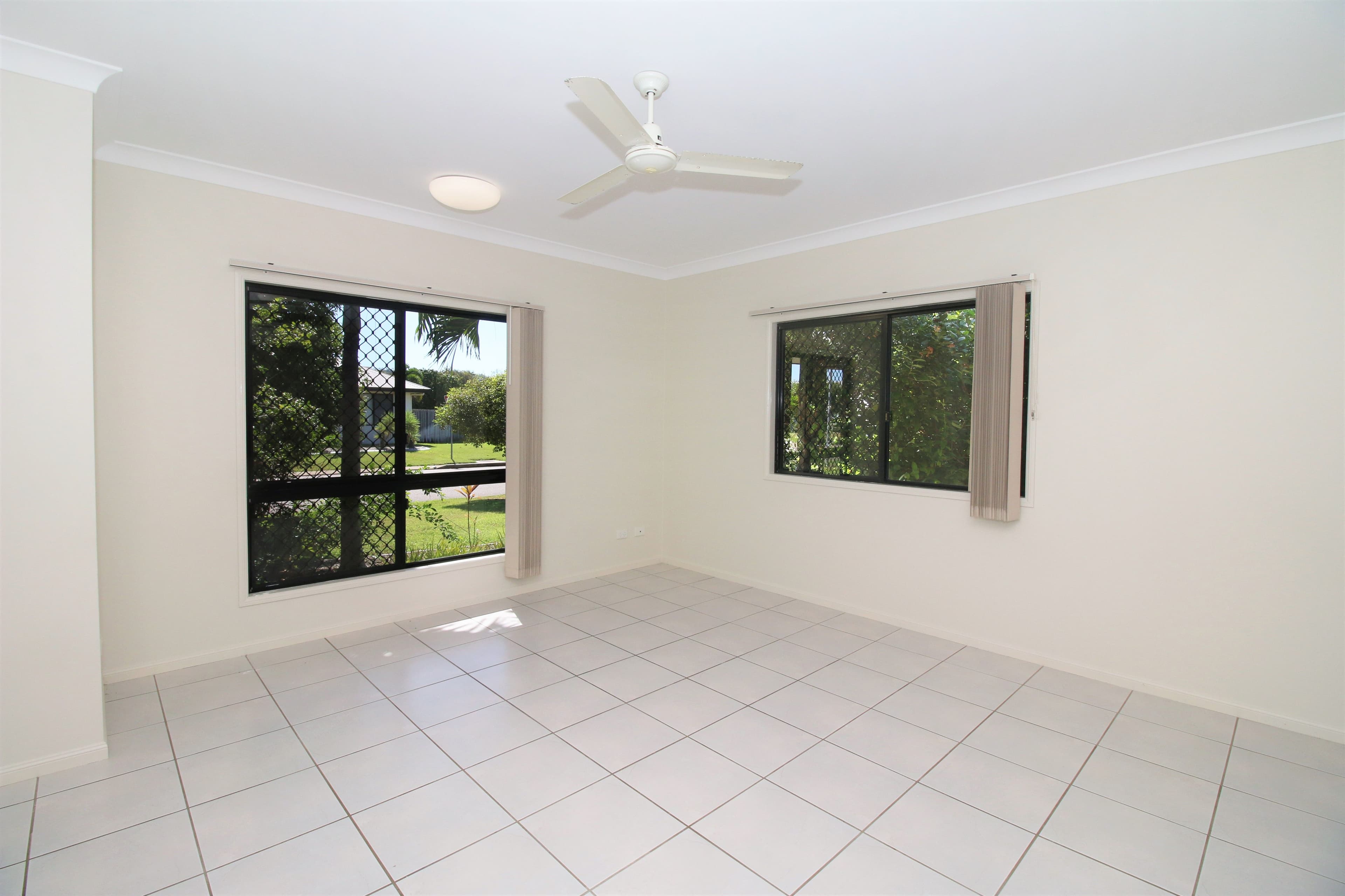 12 Chesham Drive, Kirwan QLD 4817, Kirwan - Thumbnail 5