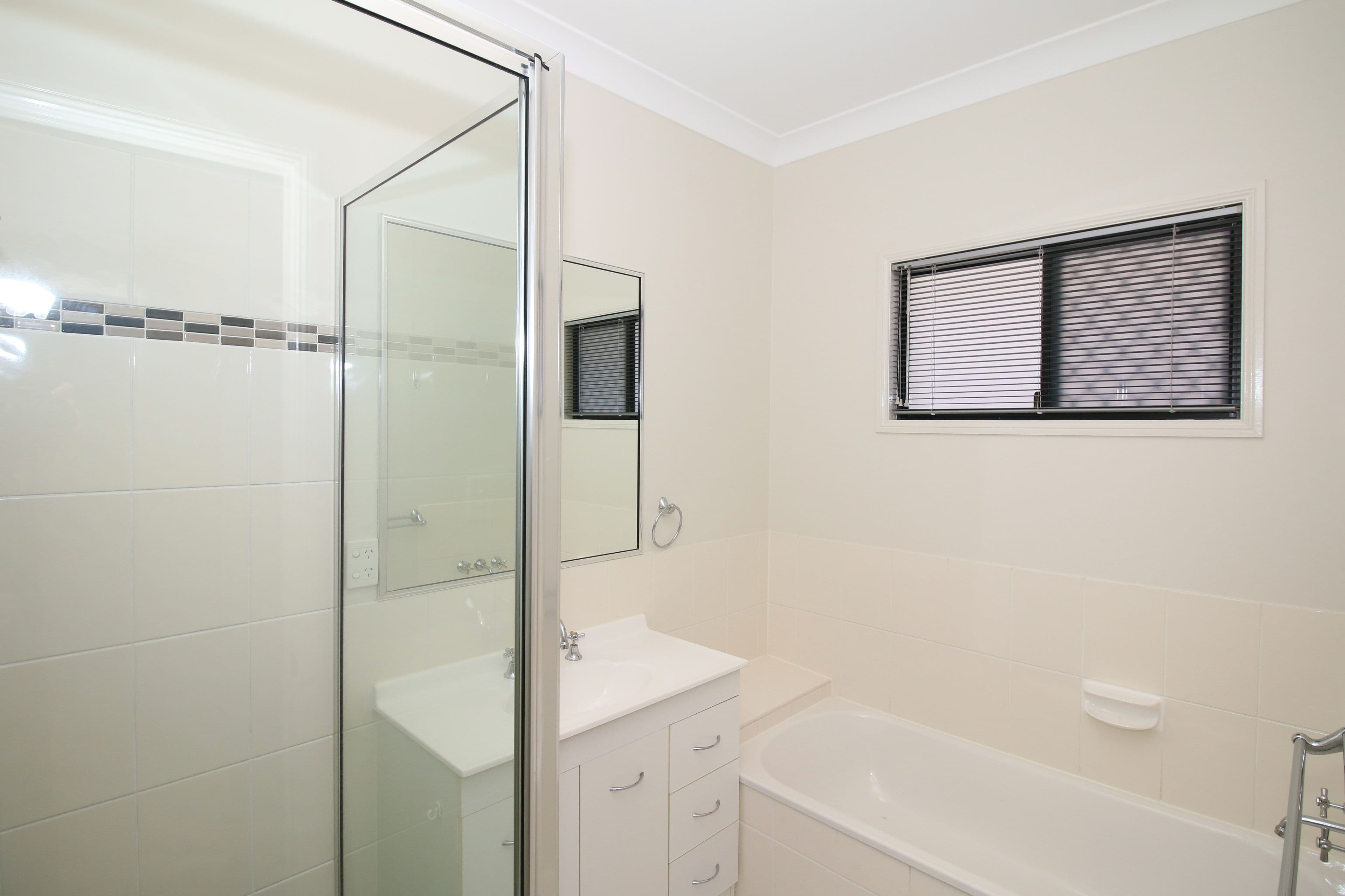 12 Chesham Drive, Kirwan QLD 4817, Kirwan - Thumbnail 6
