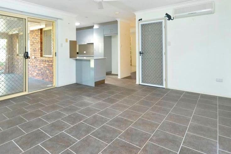 46 Amanda Street, WYNNUM WEST QLD 4178, Wynnum West - Thumbnail 2