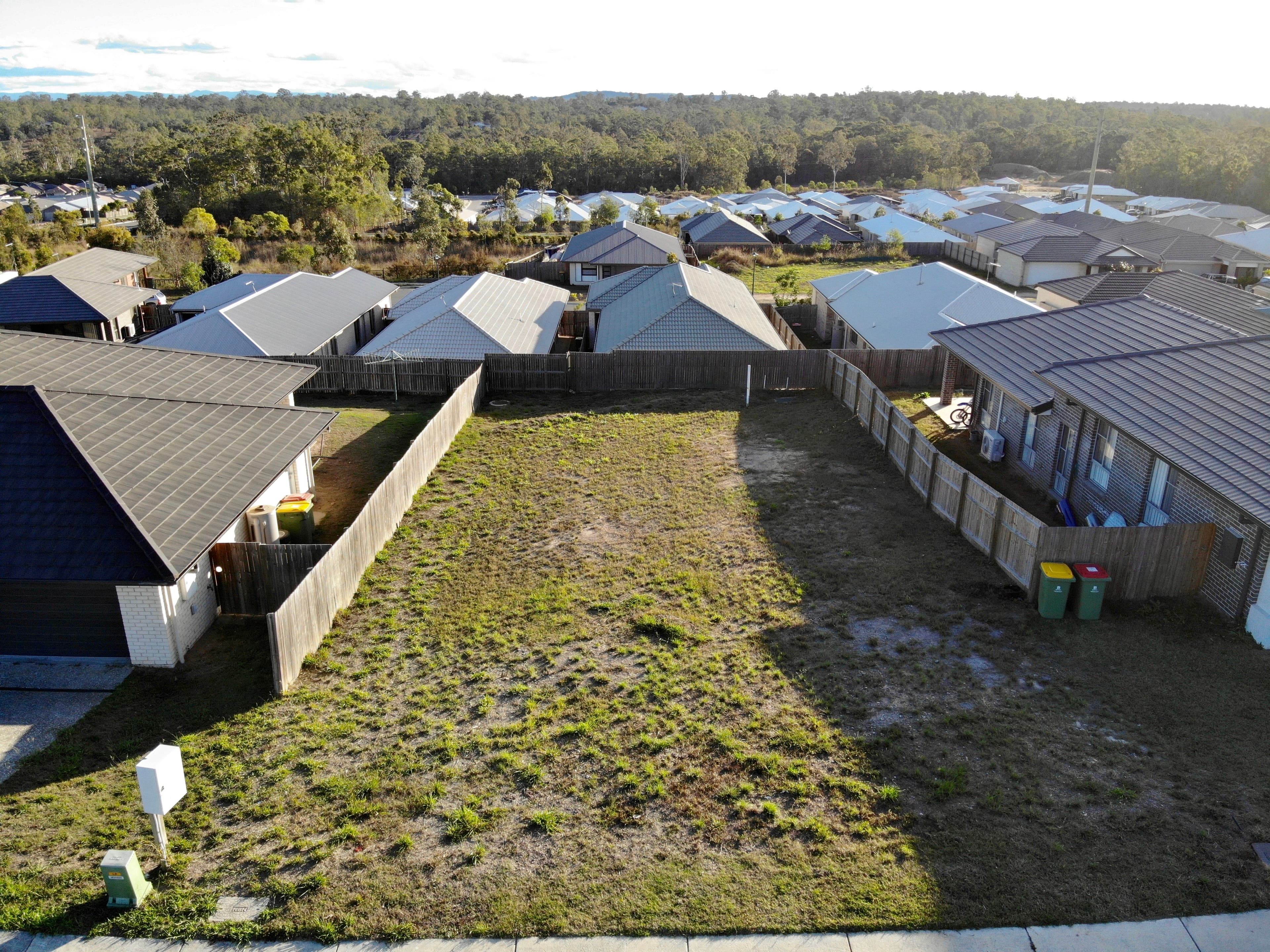 8 Holroyd Street, Brassall QLD 4305, Brassall - Thumbnail 2