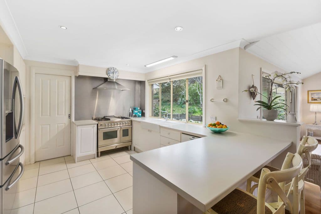 7 Greyleaves Avenue, Burradoo - Thumbnail 2