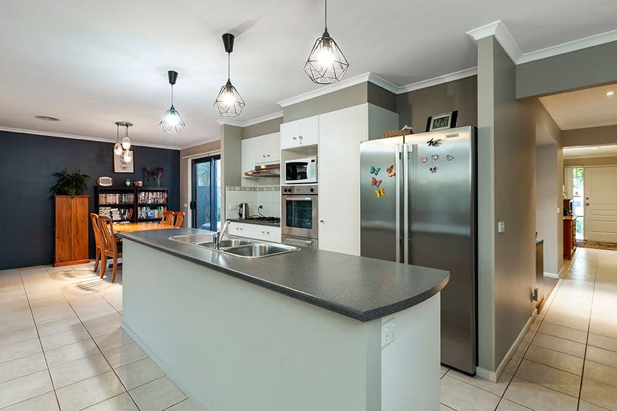 8 Harrow Place, Truganina VIC 3029, Truganina - Thumbnail 2