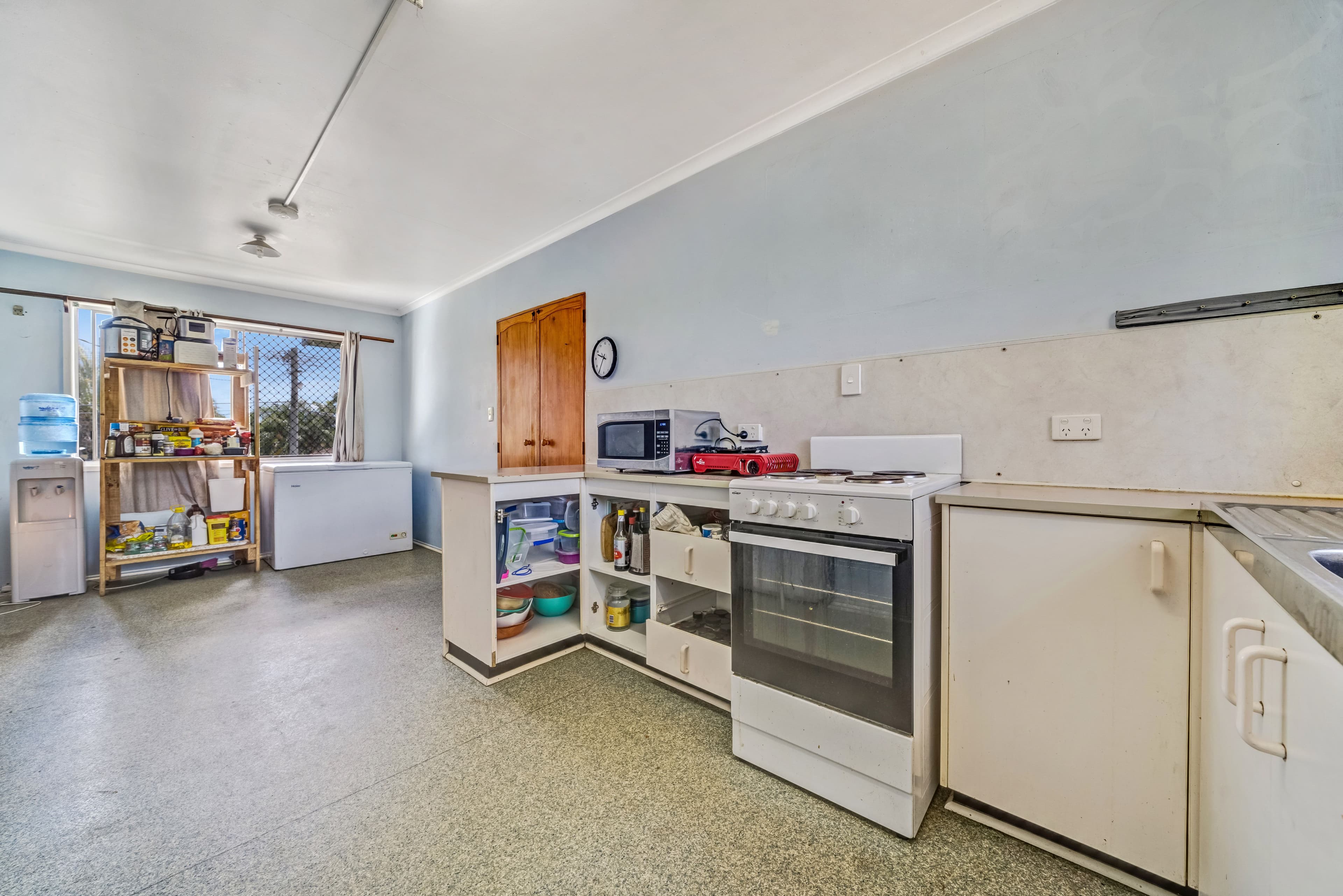 12 Ewinga Street, Kingston QLD 4114, Kingston - Thumbnail 4