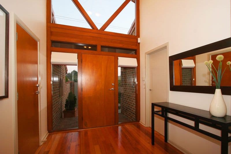 35  McClure Road, DINGLEY VILLAGE VIC 3172, Dingley Village - Thumbnail 3