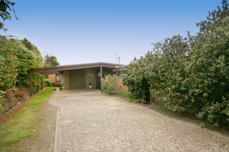 4 Annetta Court, WHEELERS HILL VIC 3150, Wheelers Hill - Thumbnail 2