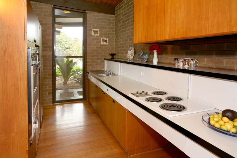 4 Annetta Court, WHEELERS HILL VIC 3150, Wheelers Hill - Thumbnail 3