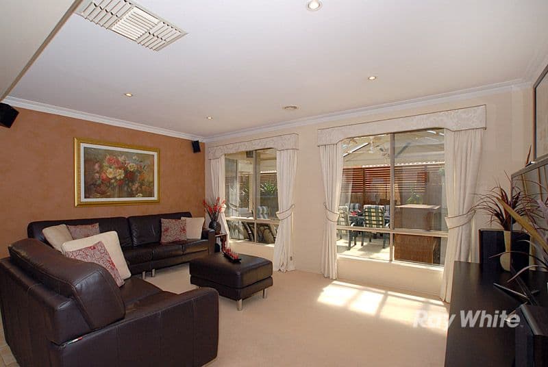 49 Berwick Springs Promenade, NARRE WARREN SOUTH VIC 3805, Narre Warren South - Thumbnail 5