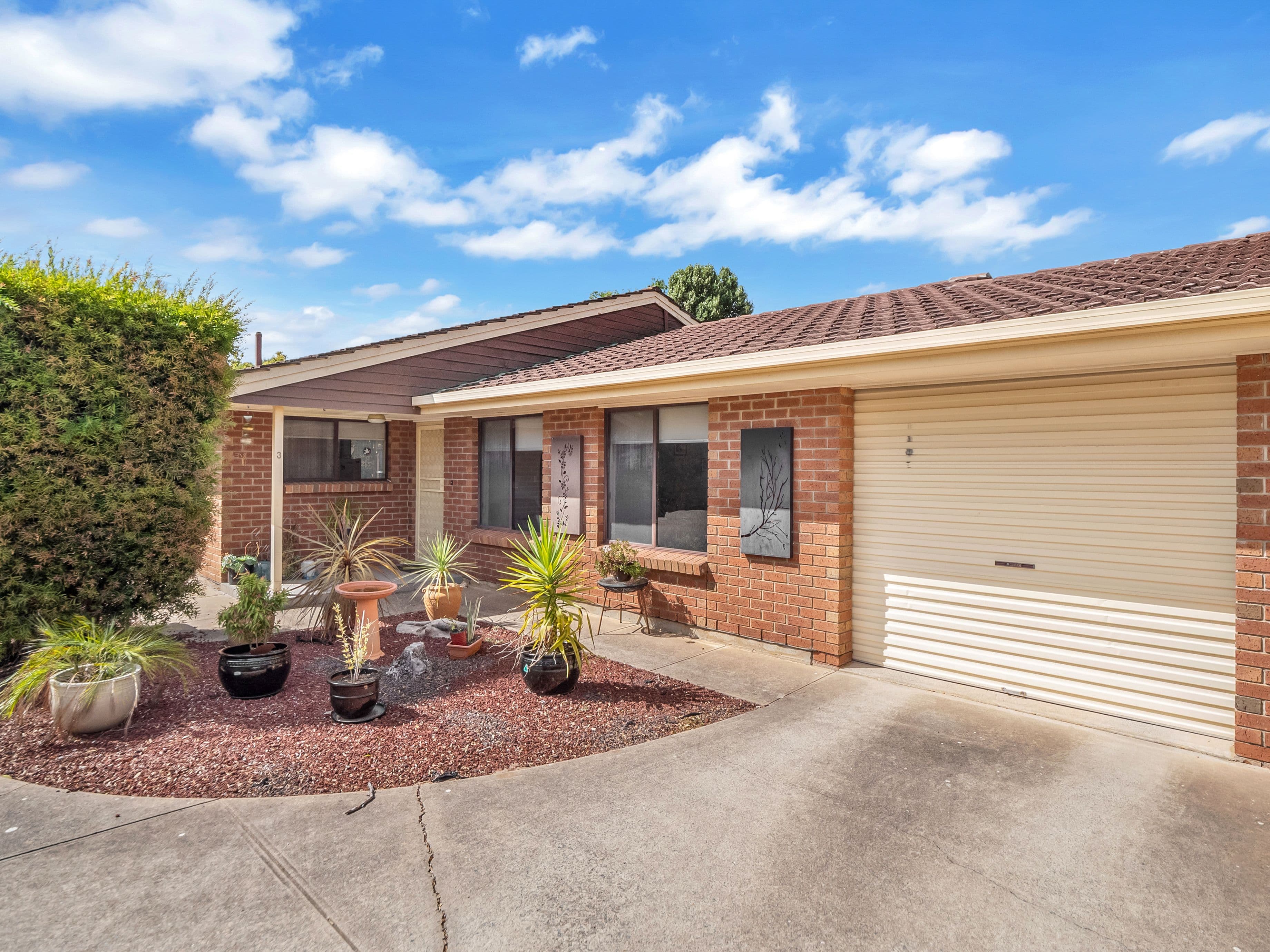 8 Parker Avenue, Strathalbyn SA 5255, Strathalbyn - Image 1