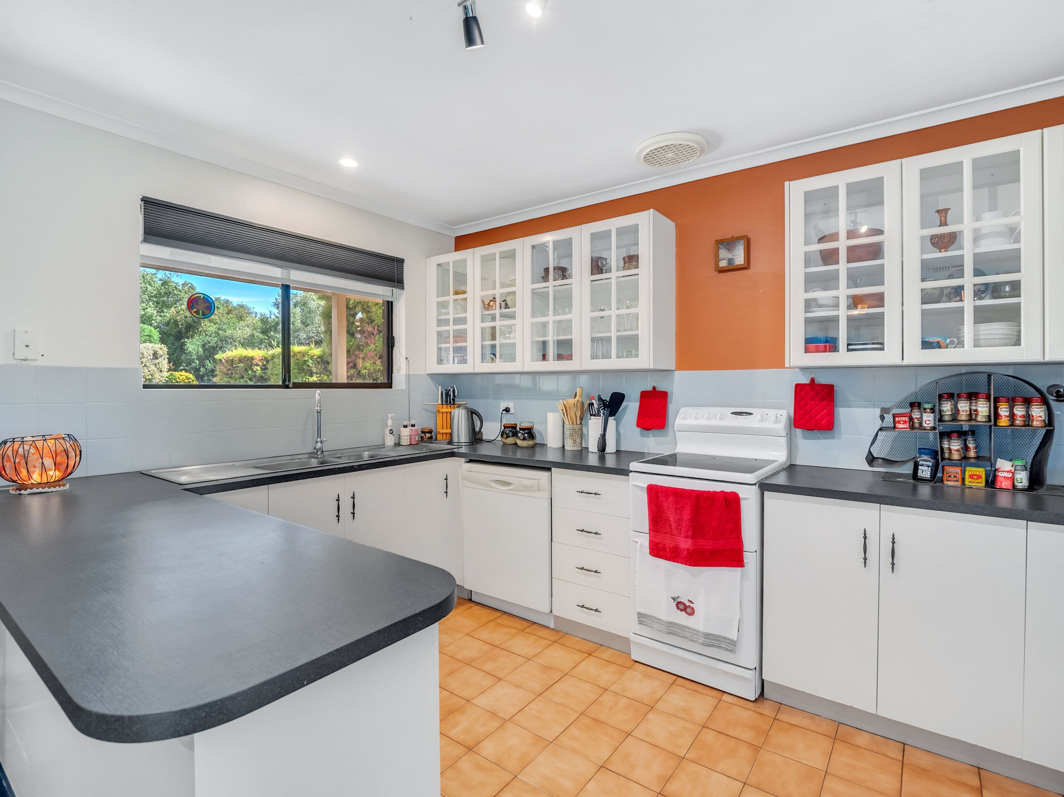 8 Parker Avenue, Strathalbyn SA 5255, Strathalbyn - Thumbnail 4