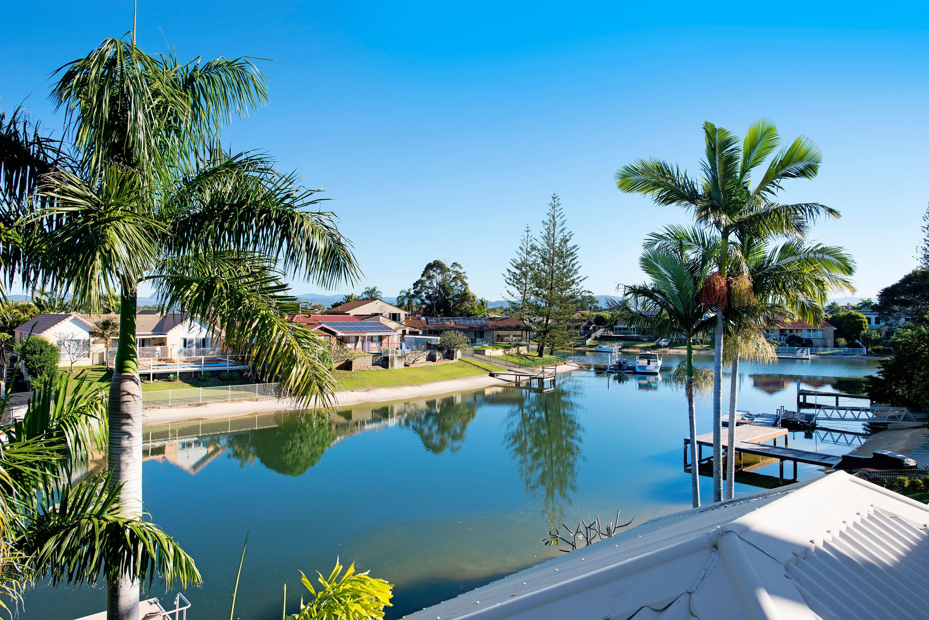 8 Andrew Avenue, Broadbeach Waters QLD 4218, Broadbeach Waters - Thumbnail 7