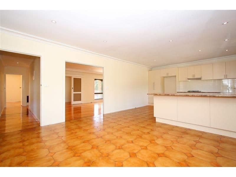 78 Cabernet Crescent, BUNDOORA VIC 3083, Bundoora - Thumbnail 4