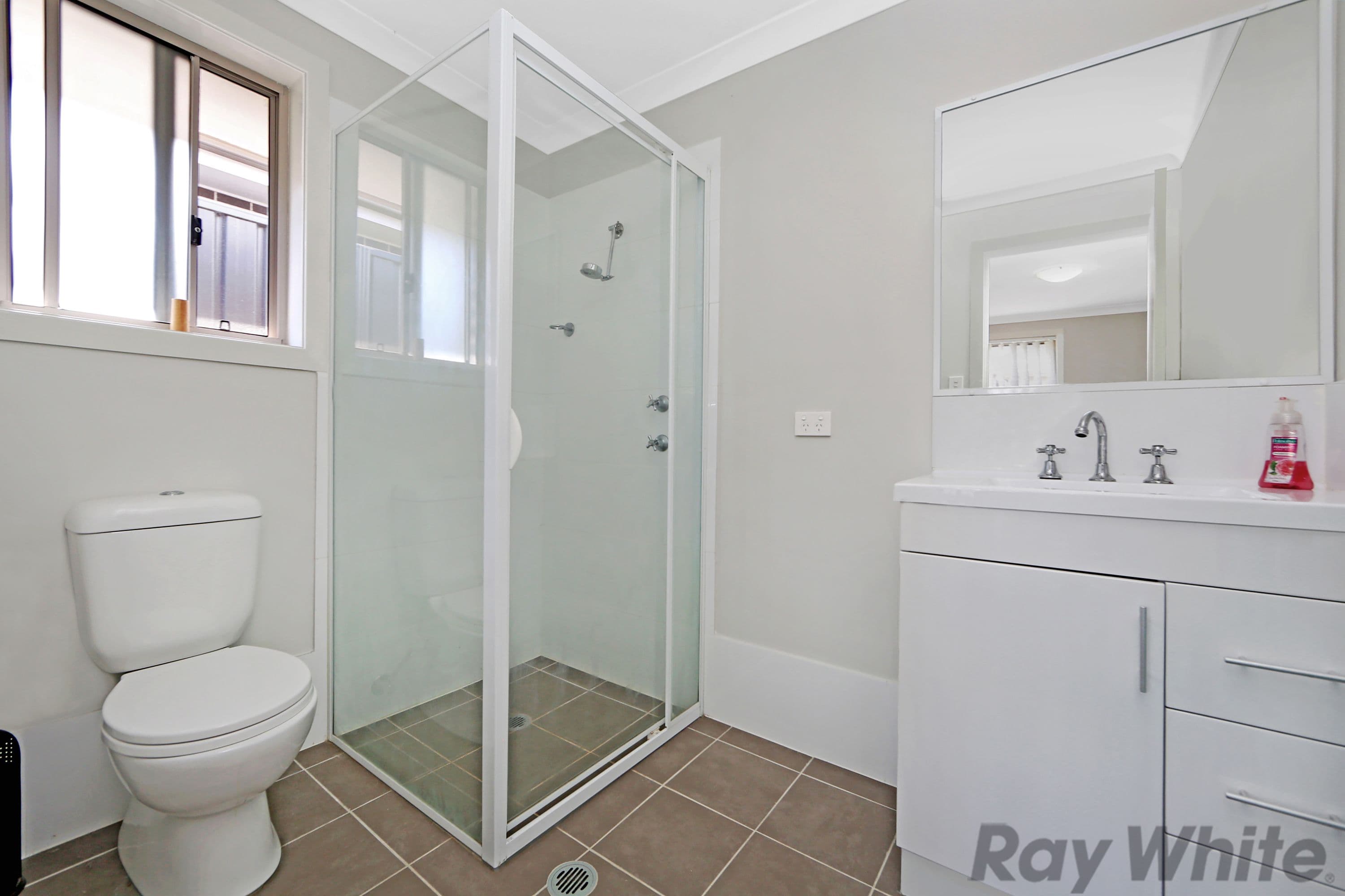 16 Voyager Street, Wadalba - Thumbnail 8