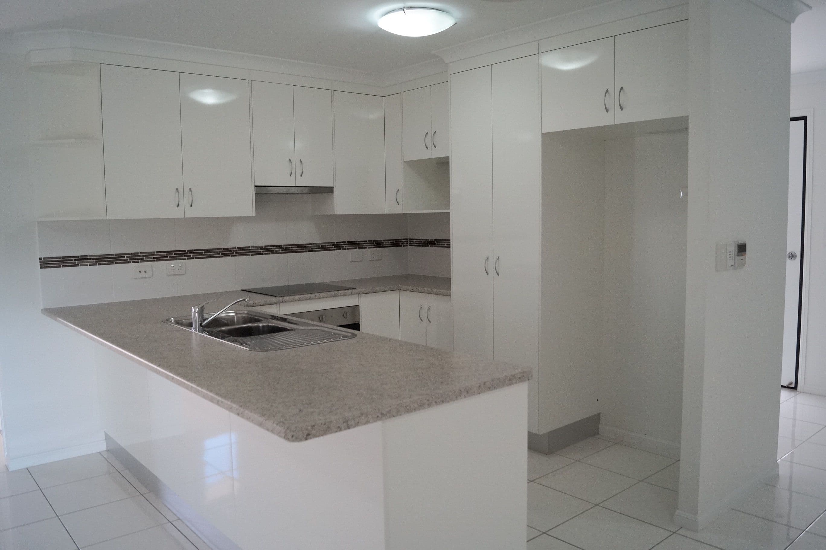 35 Thornton, Emerald QLD 4720, Emerald - Thumbnail 3