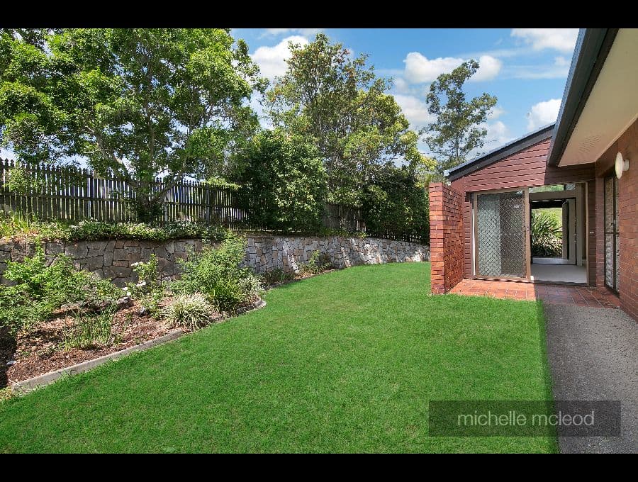 138 Burbong Street, Chapel Hill QLD 4069, Chapel Hill - Thumbnail 2