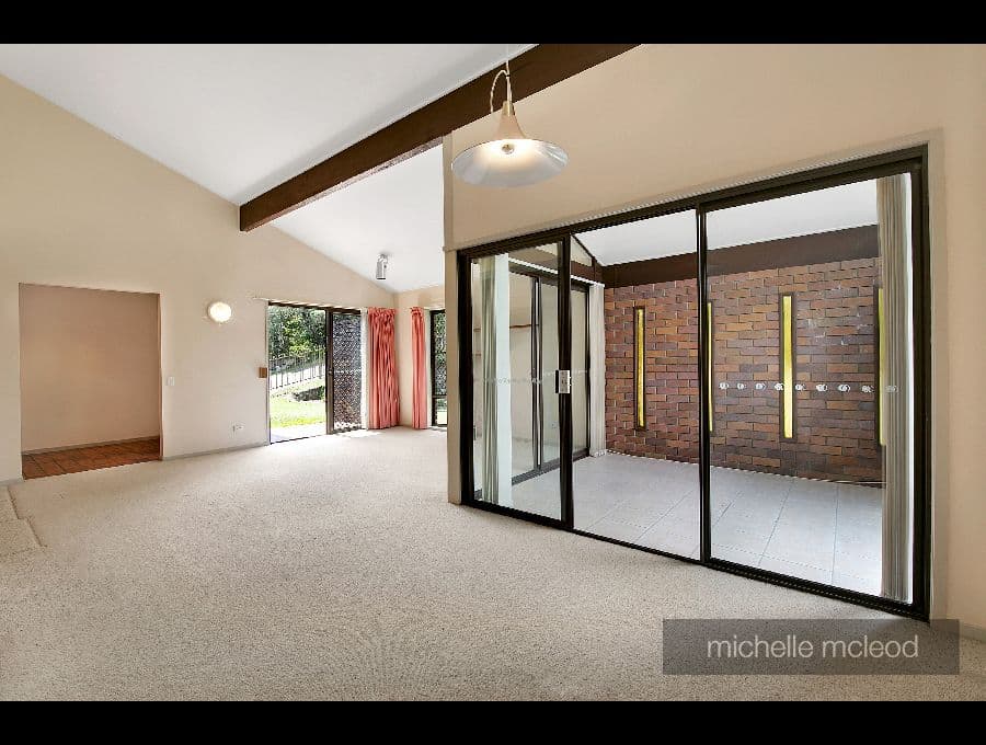 138 Burbong Street, Chapel Hill QLD 4069, Chapel Hill - Thumbnail 3