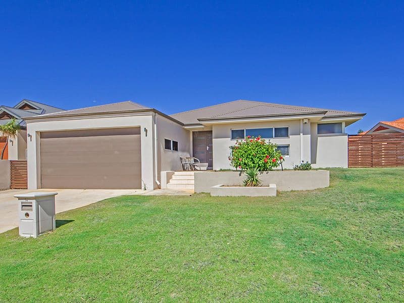 14 Endeavour  Circle, WANNANUP WA 6210, Wannanup - Image 1