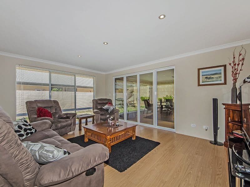 14 Endeavour  Circle, WANNANUP WA 6210, Wannanup - Thumbnail 4