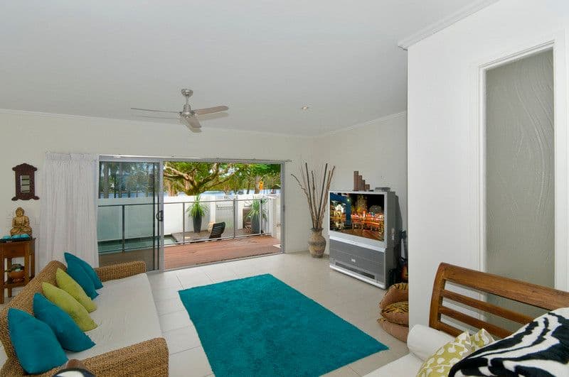 87 Laguna Avenue, PALM BEACH QLD 4221, Palm Beach - Thumbnail 7