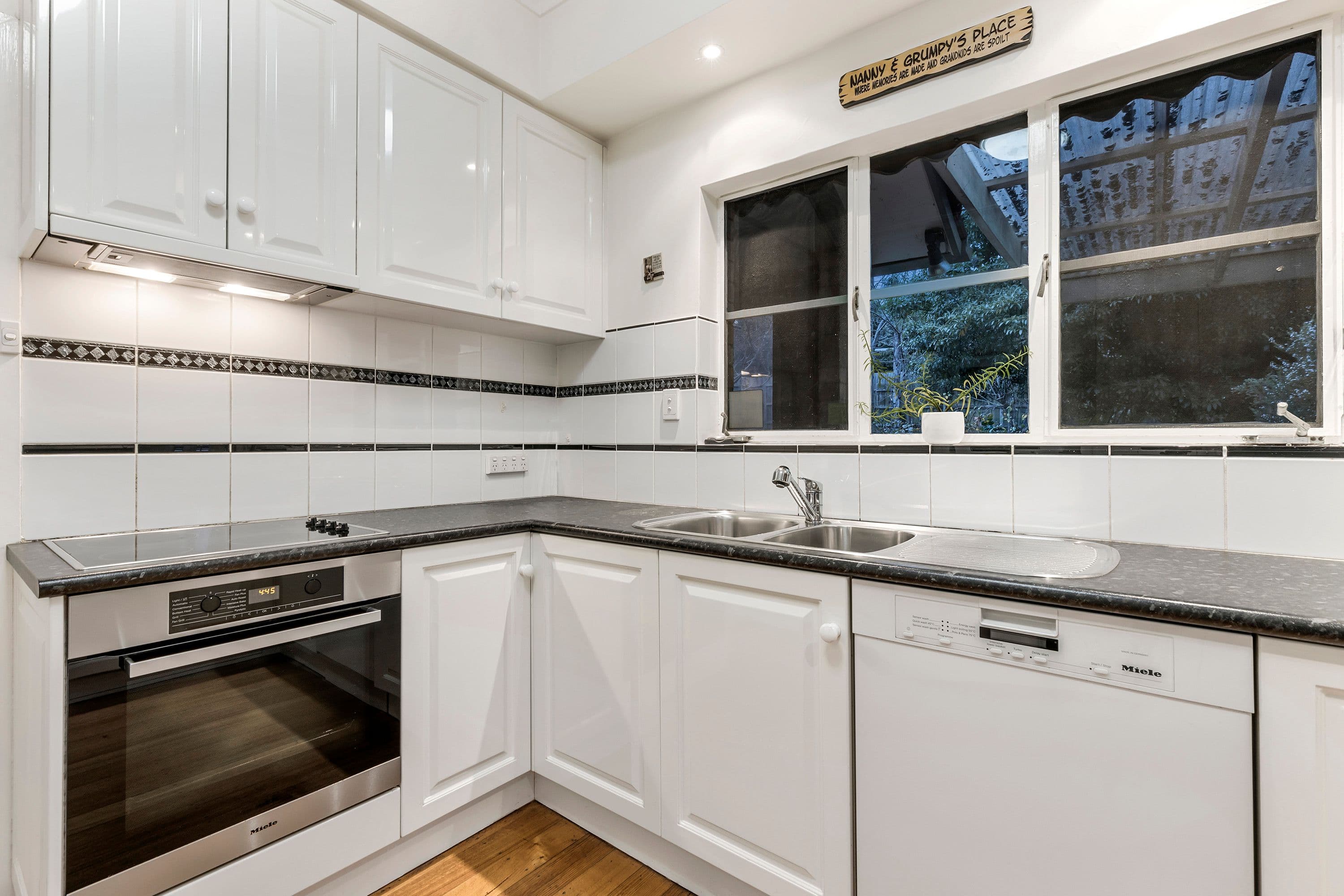 3 Falconer Street, Glen Waverley VIC 3150, Glen Waverley - Thumbnail 6