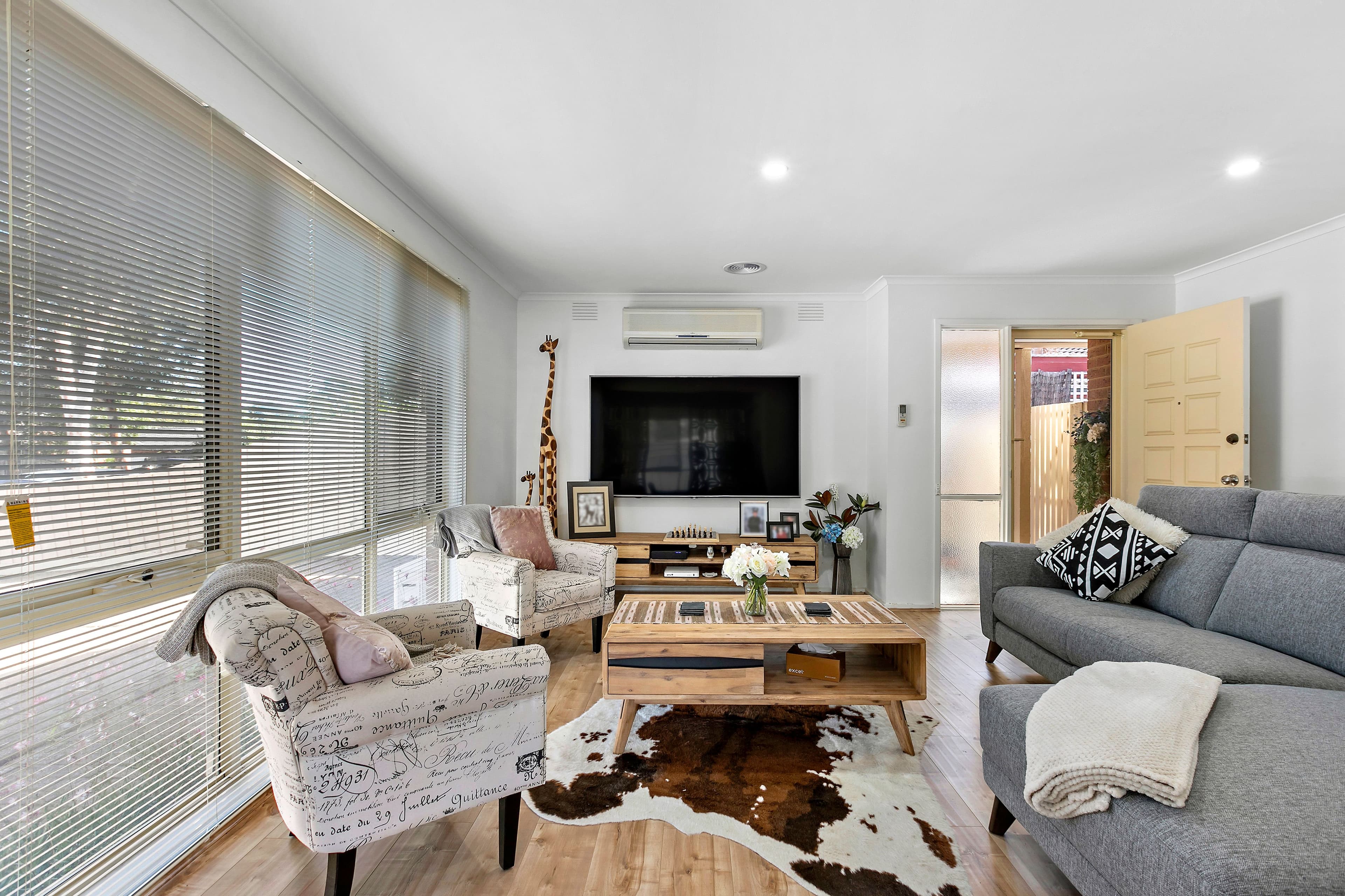 82 Dunsterville Crescent, Frankston VIC 3199, Frankston - Thumbnail 2