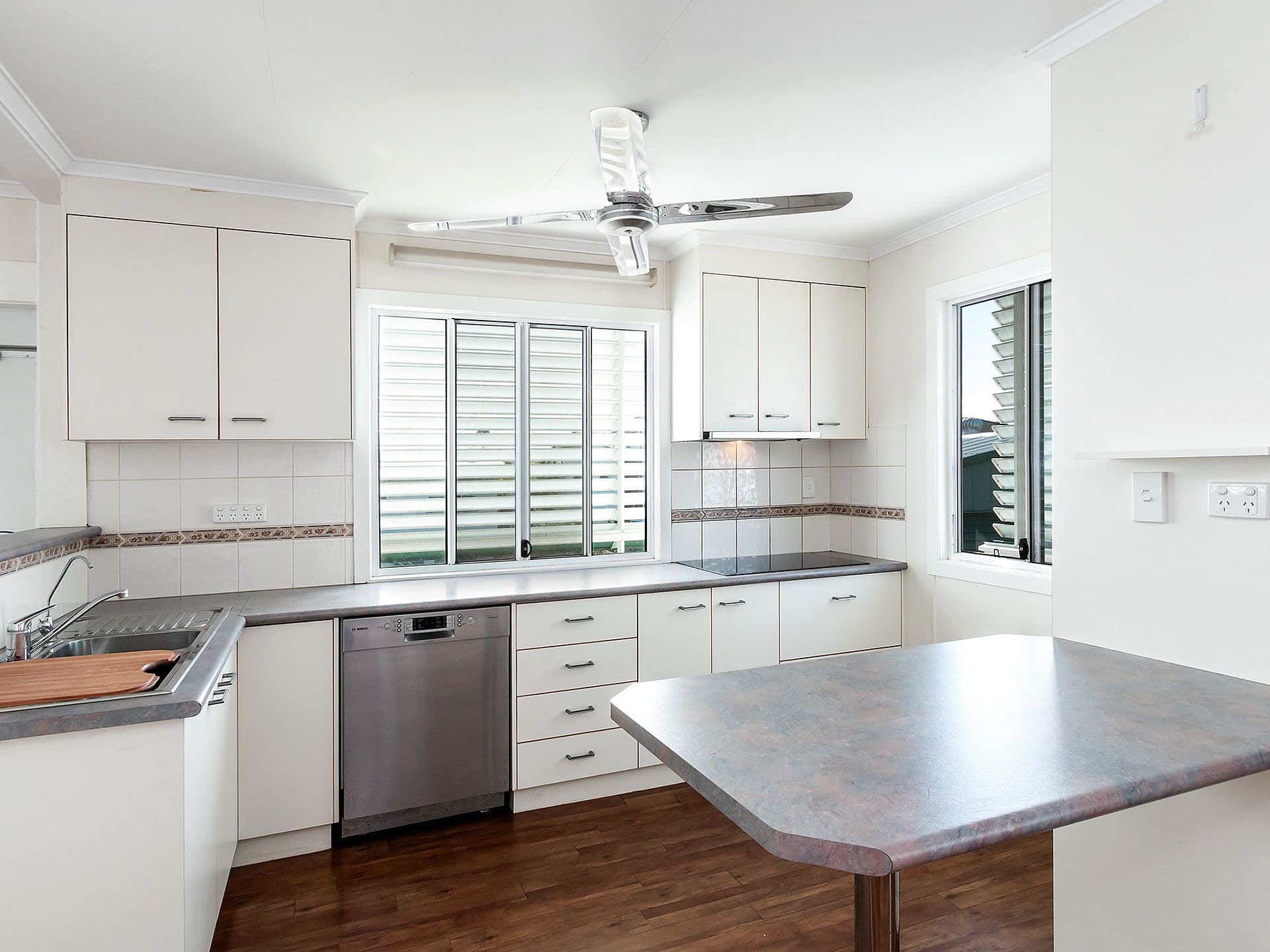 1 Rosedene Street, Manly West QLD 4179, Manly West - Thumbnail 3