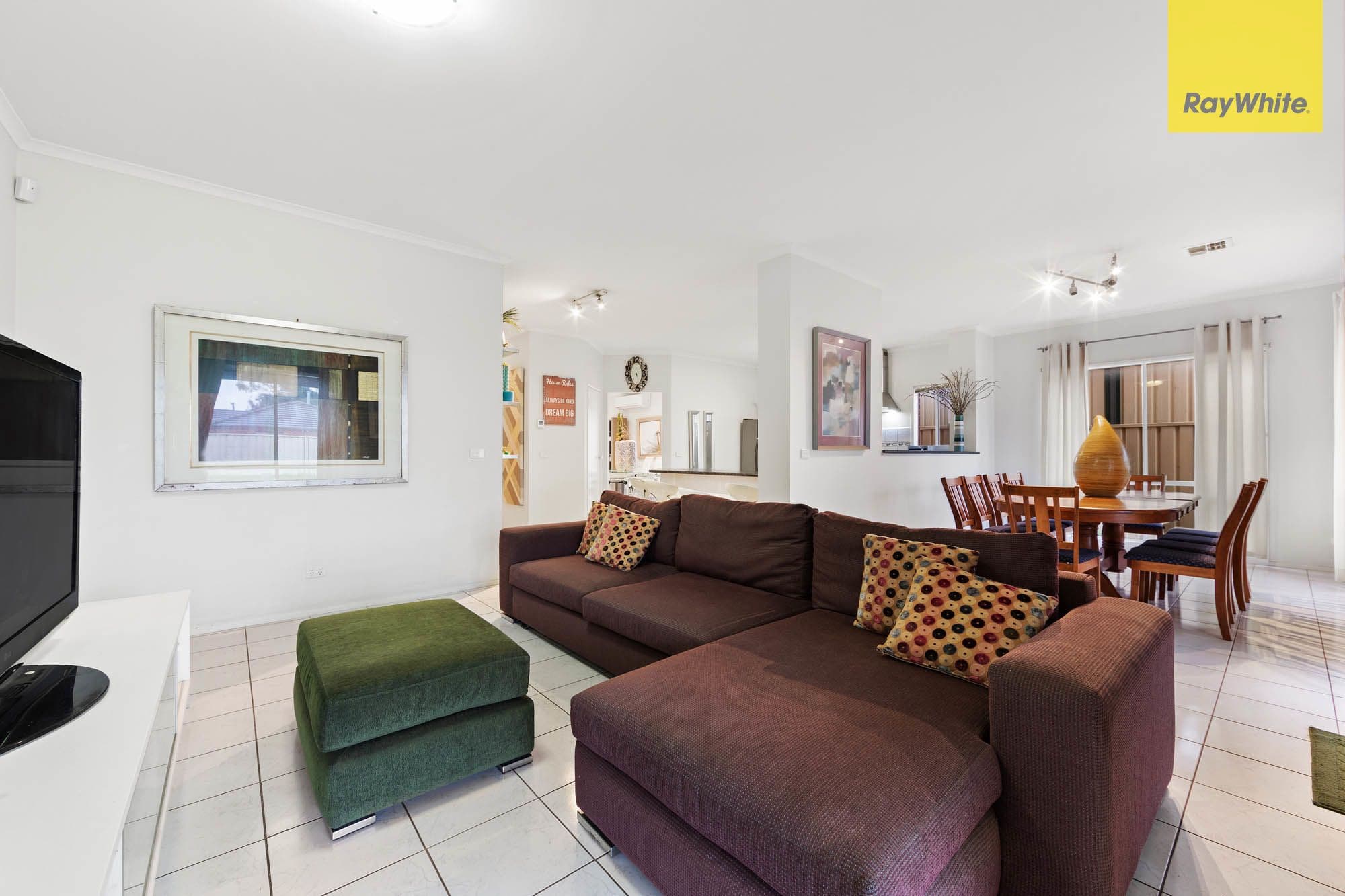 15 Delma Avenue, Cairnlea VIC 3023, Cairnlea - Thumbnail 7