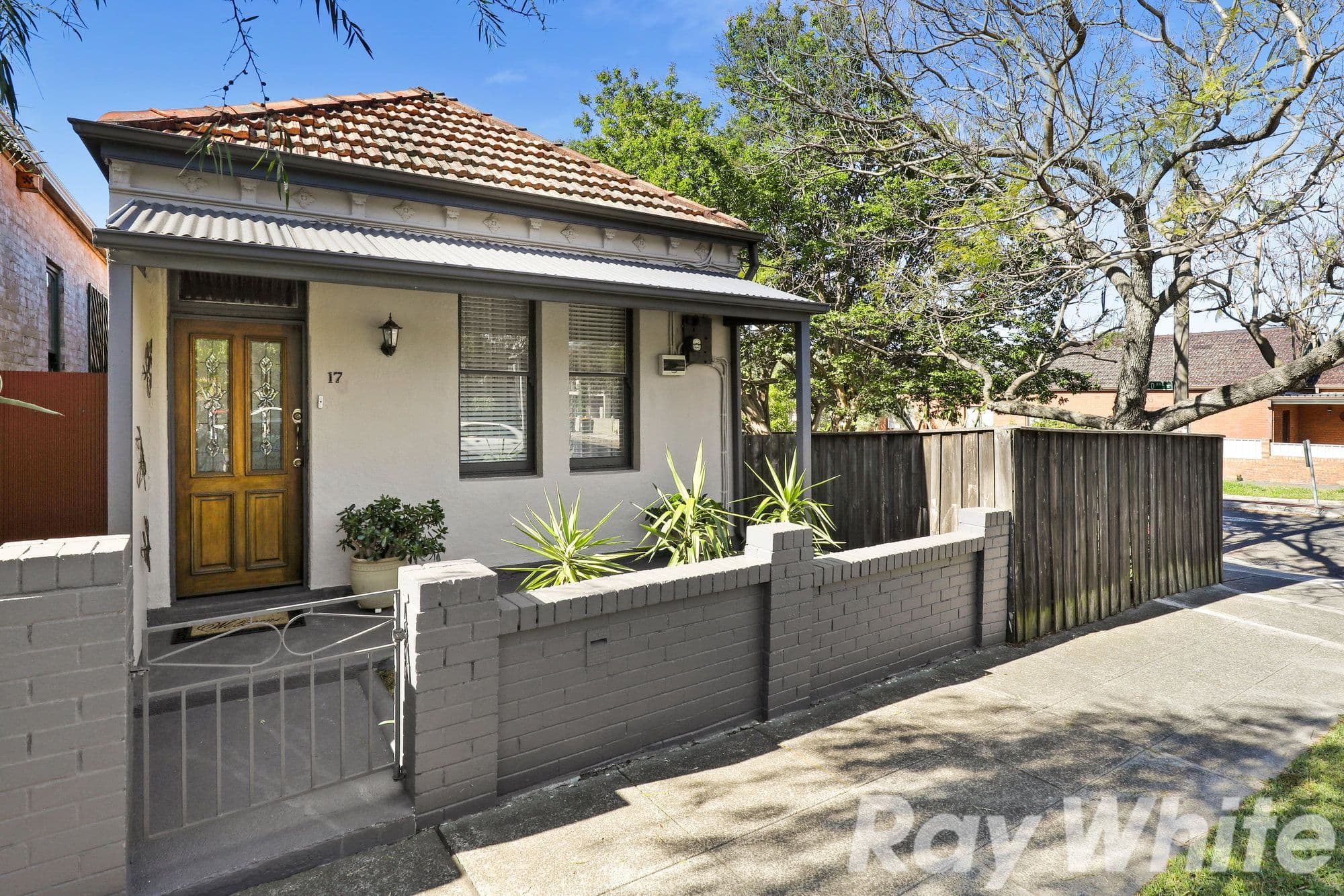 17 Frazer Street, Lewisham - Thumbnail 2