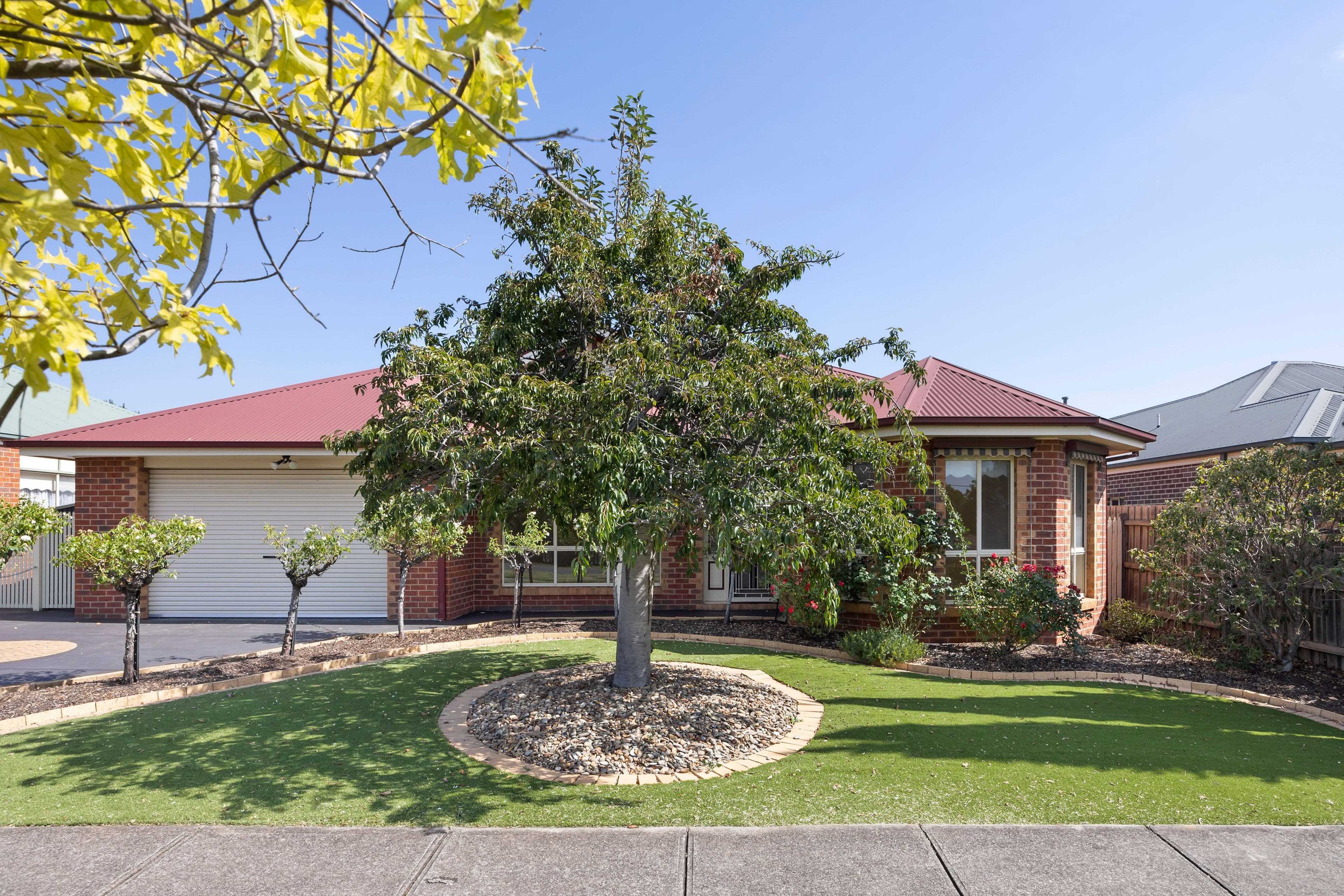 36 Shields Street, Sunbury VIC 3429, Sunbury - Thumbnail 2