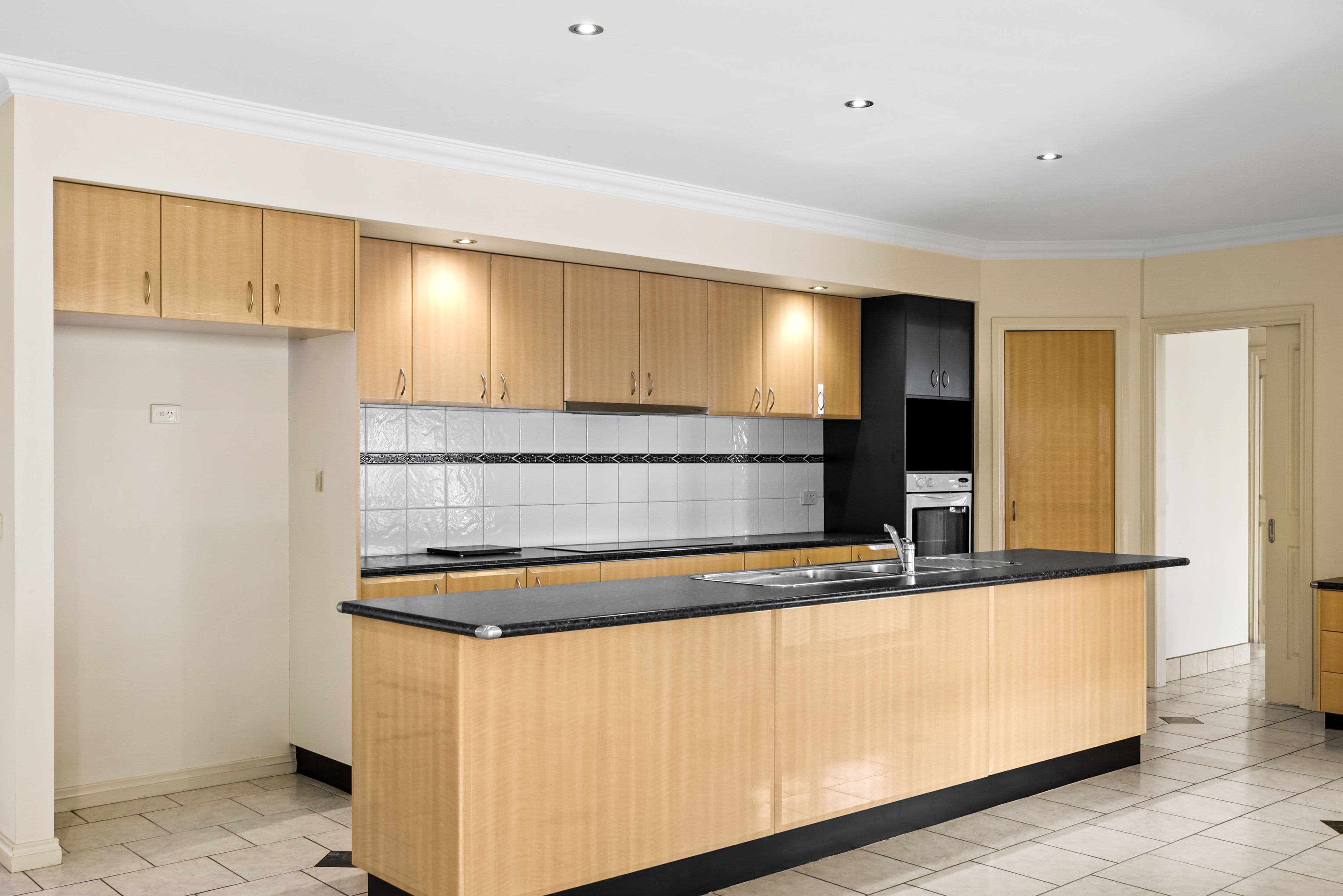 36 Shields Street, Sunbury VIC 3429, Sunbury - Thumbnail 5