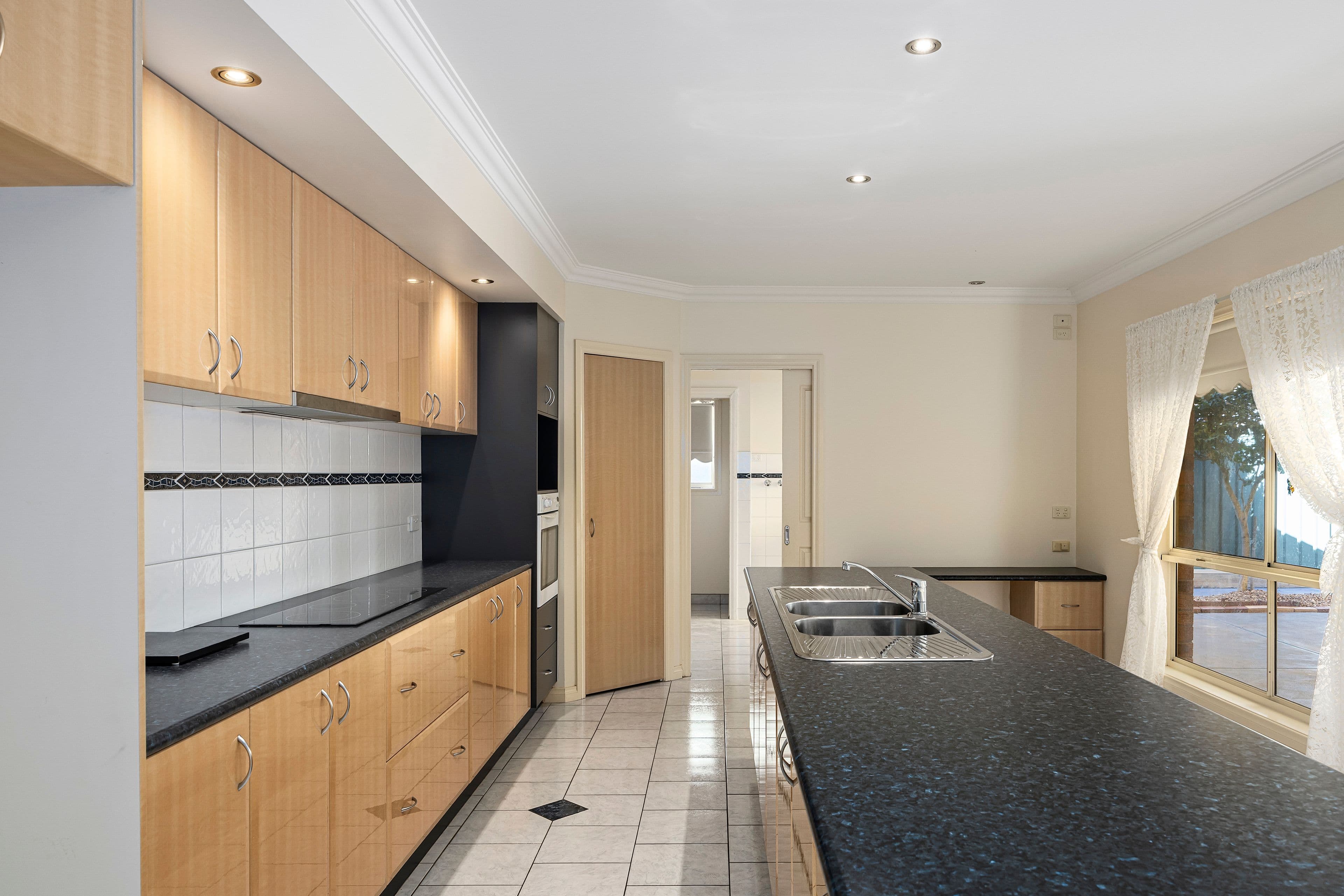36 Shields Street, Sunbury VIC 3429, Sunbury - Thumbnail 6