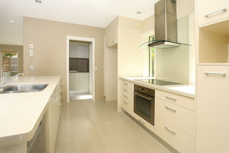 27 Gordon Street, LABRADOR QLD 4215, Labrador - Thumbnail 5