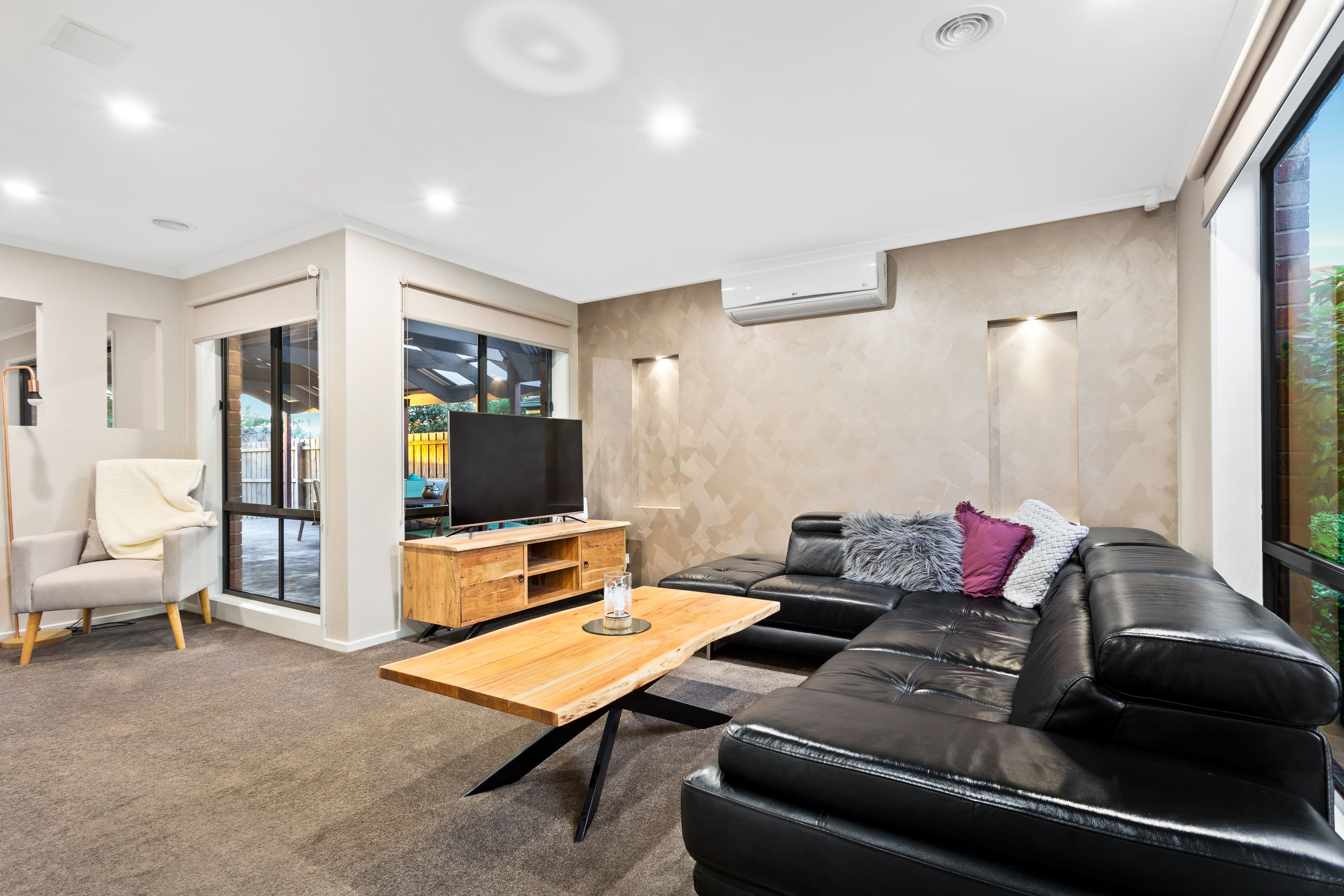 38 Broome Crescent, Cranbourne North VIC 3977, Cranbourne North - Thumbnail 2