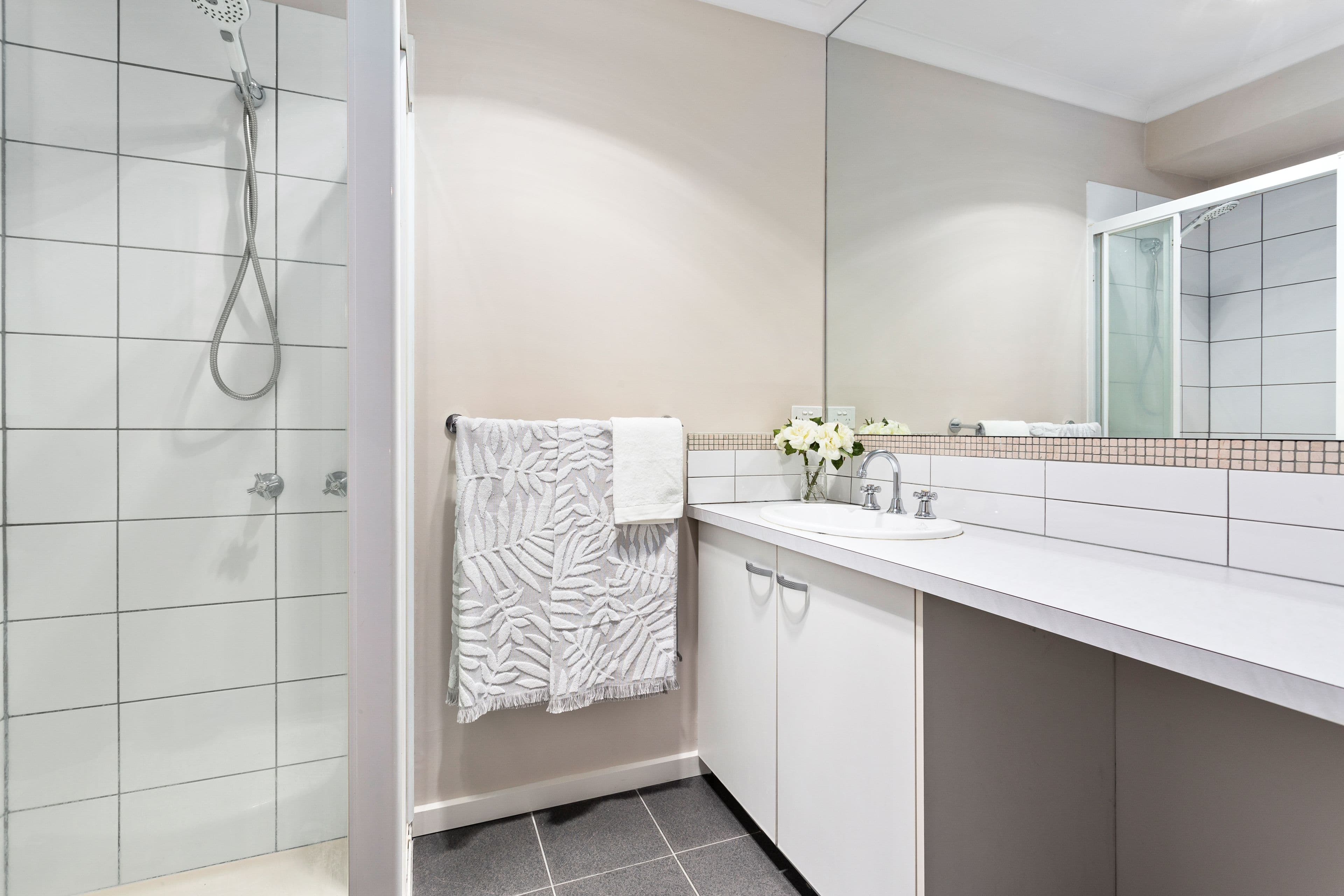 38 Broome Crescent, Cranbourne North VIC 3977, Cranbourne North - Thumbnail 4