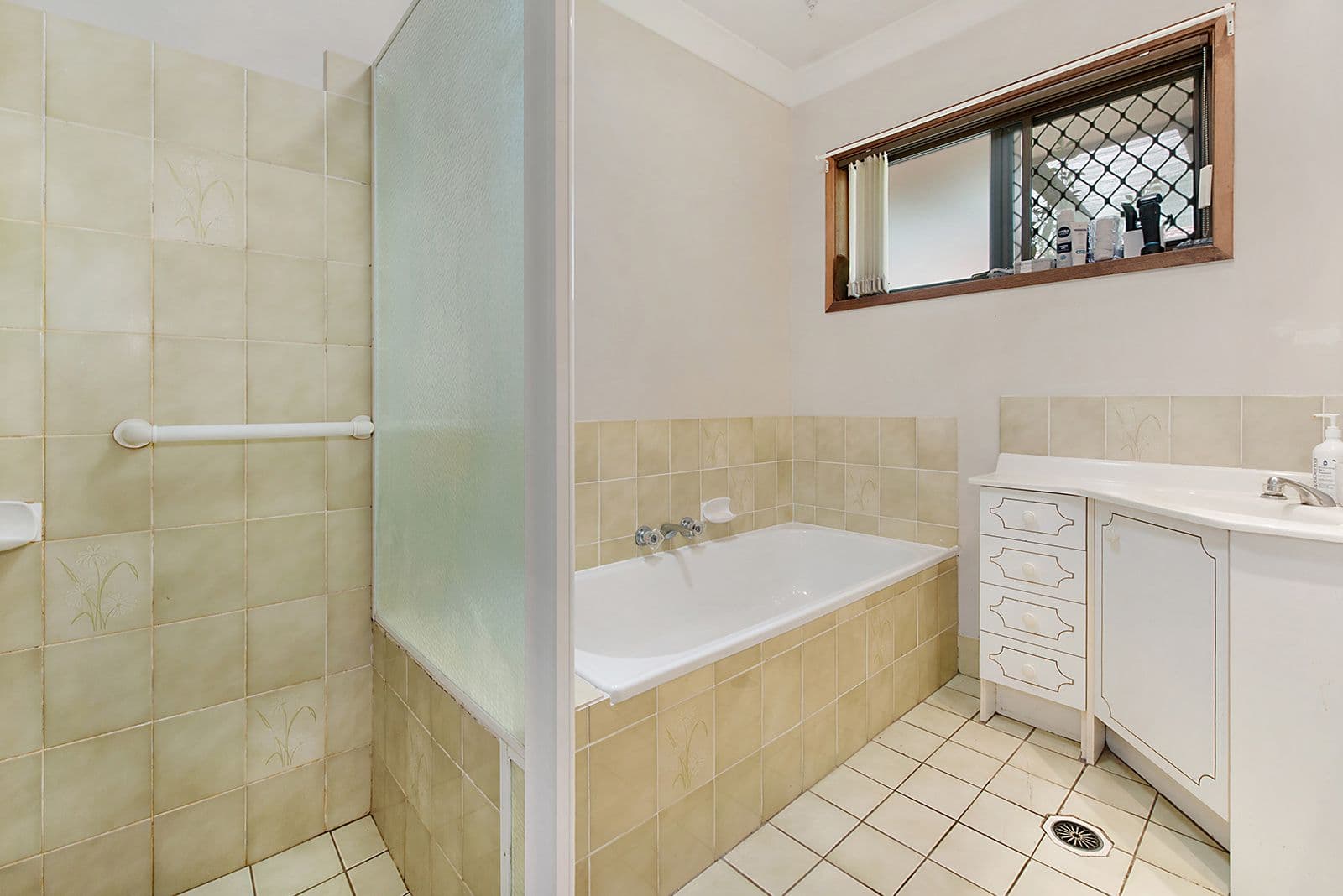 84 Pareena Crescent, Mansfield QLD 4122, Mansfield - Thumbnail 8