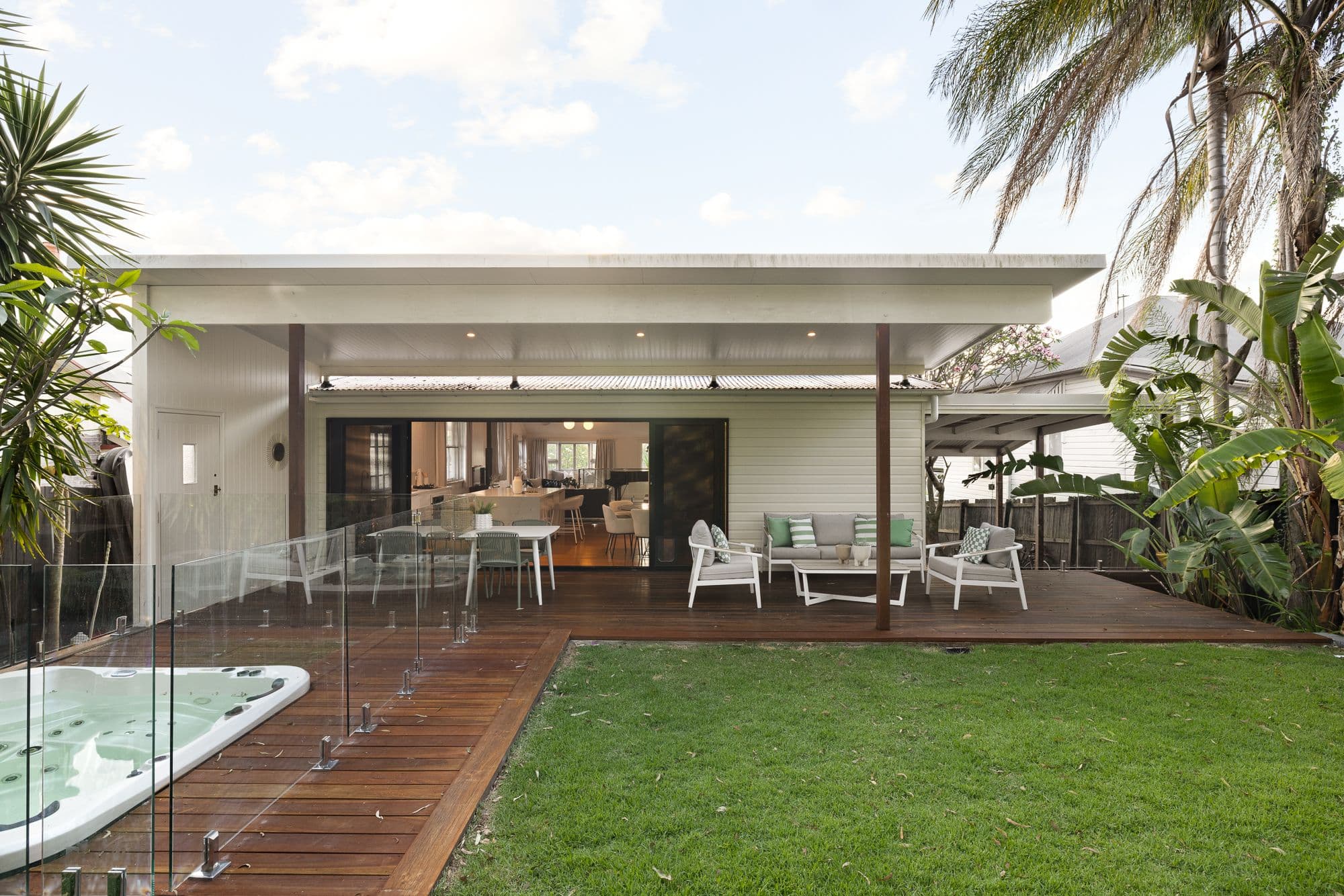 16 Laurel Avenue, Wilston QLD 4051, Wilston - Thumbnail 2