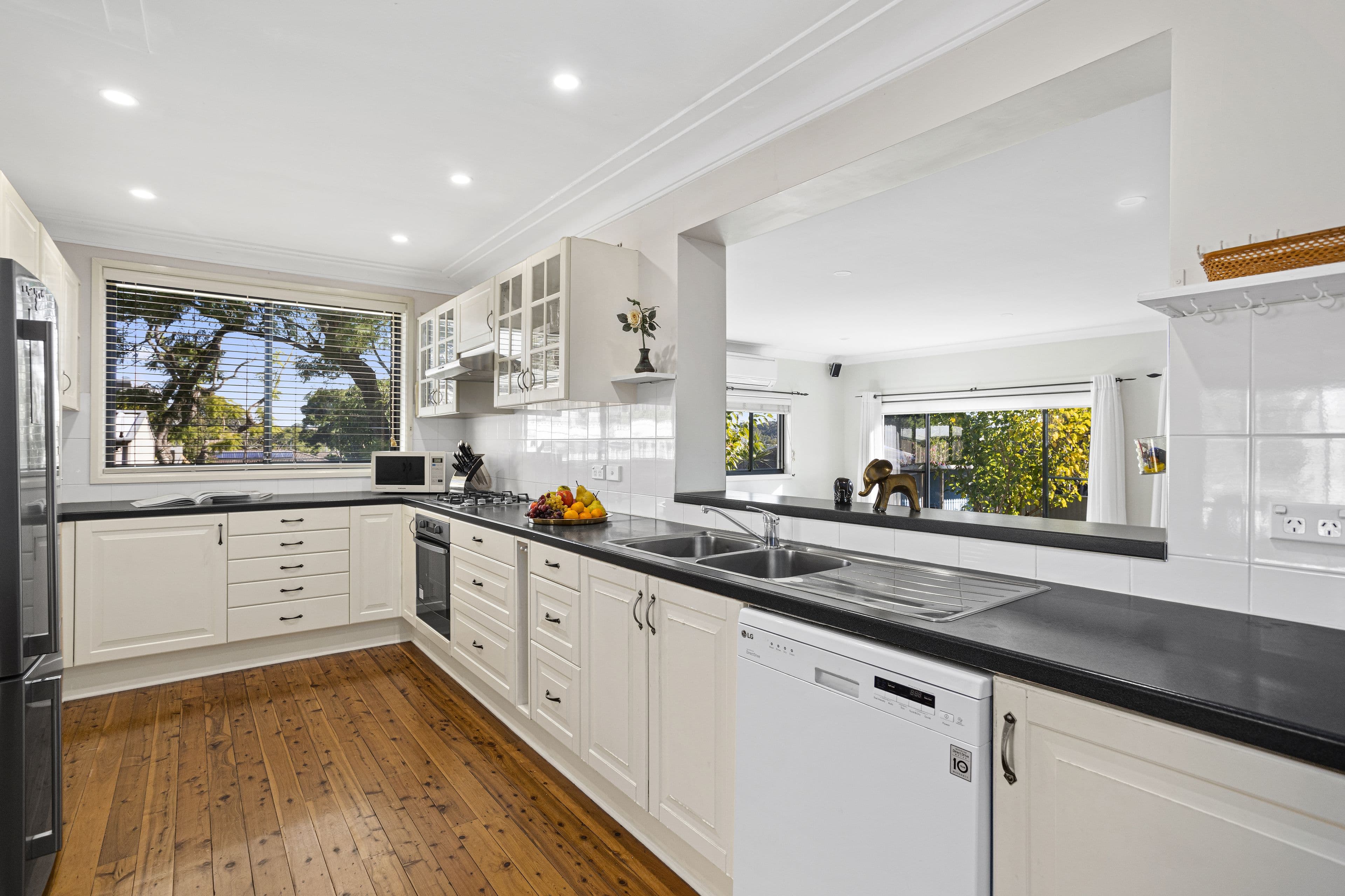 5a Clarke Street, Peakhurst NSW 2210, Peakhurst - Thumbnail 5