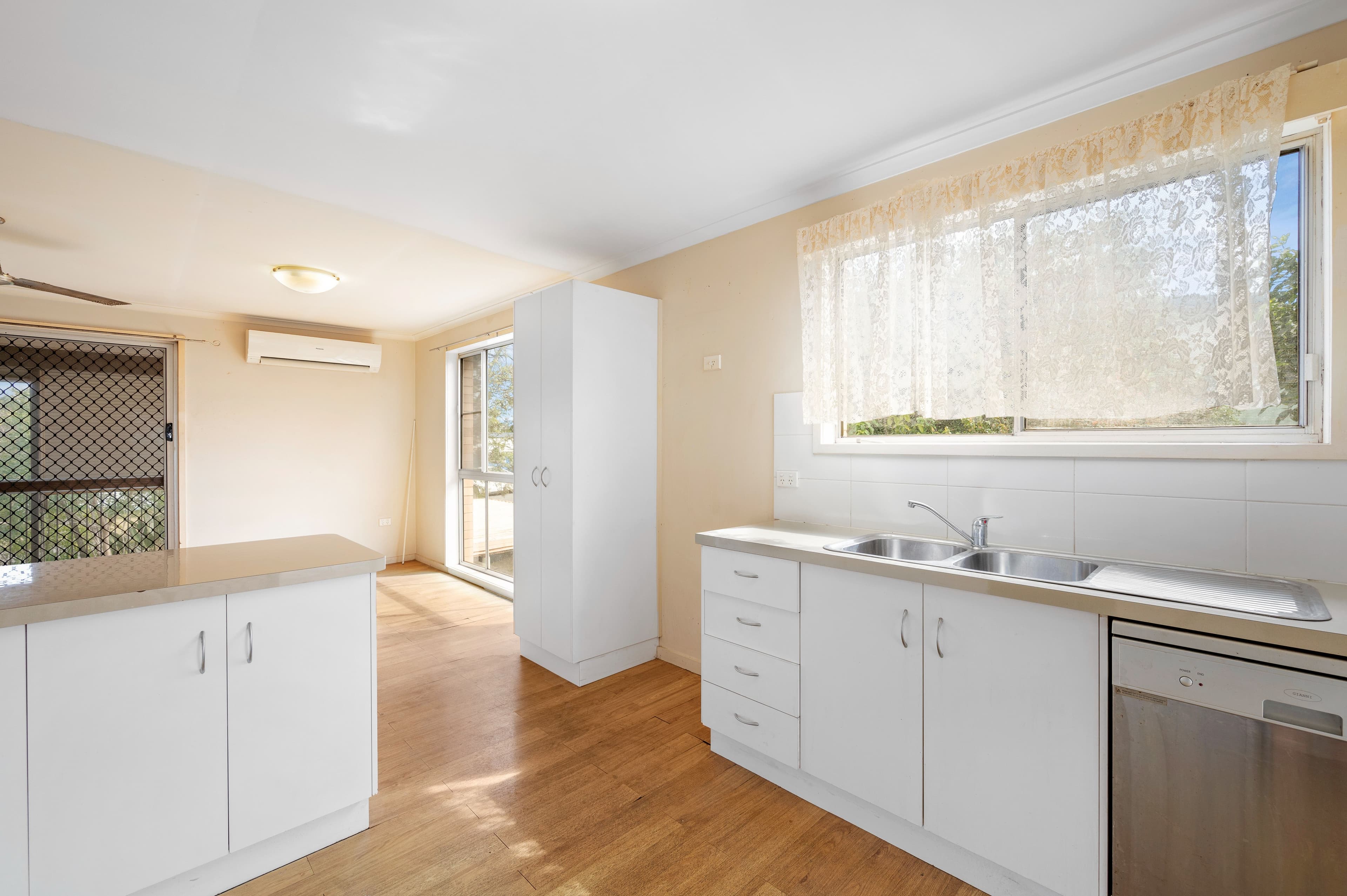 78 Sutton Street, Barney Point QLD 4680, Barney Point - Thumbnail 8