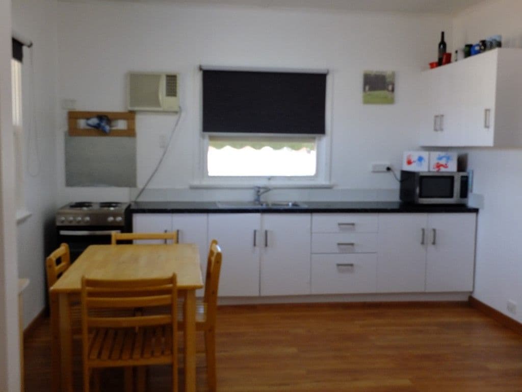 17 Young Street, Wallaroo SA 5556, Wallaroo - Thumbnail 5