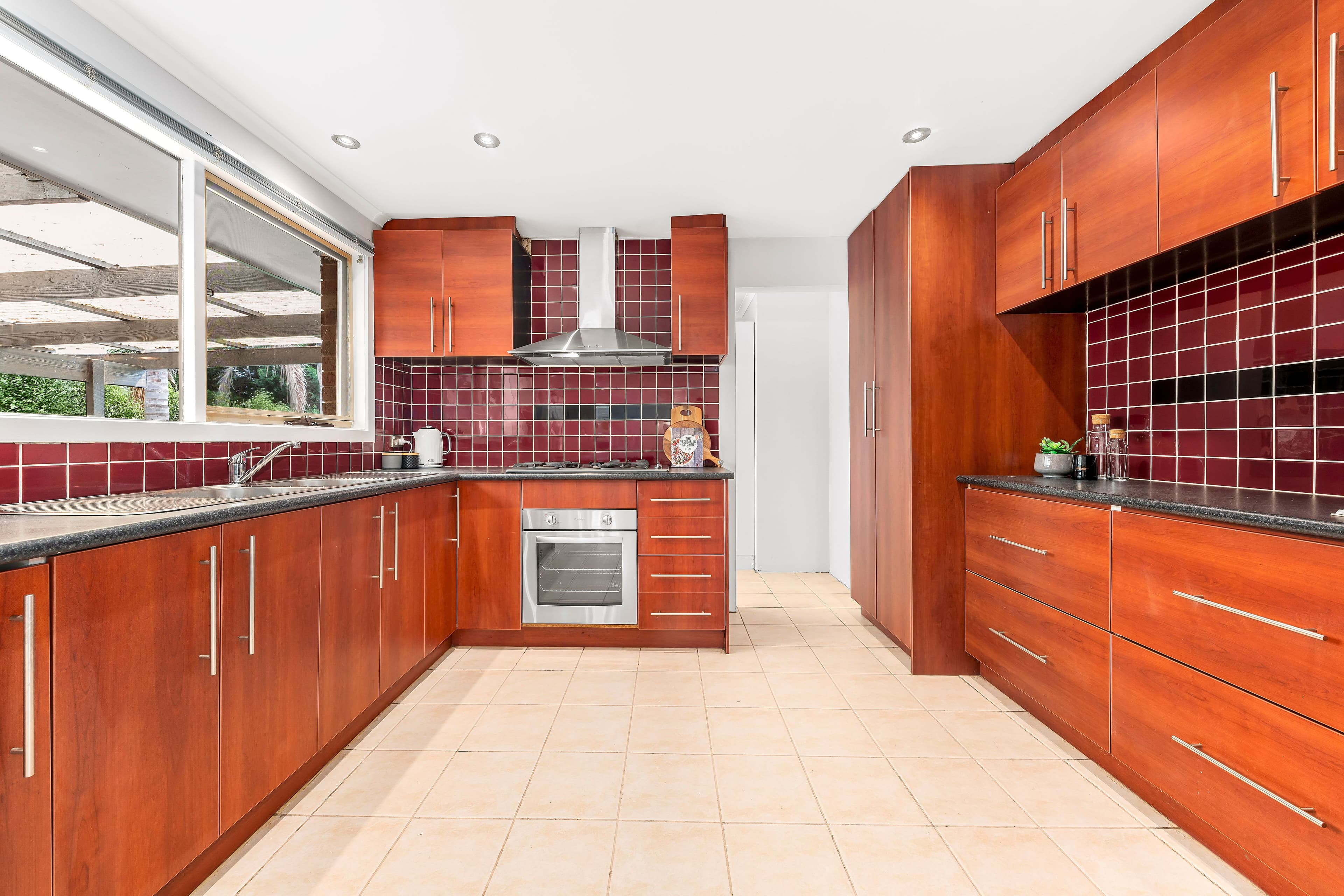7 Eildon Parade, Rowville VIC 3178, Rowville - Thumbnail 2
