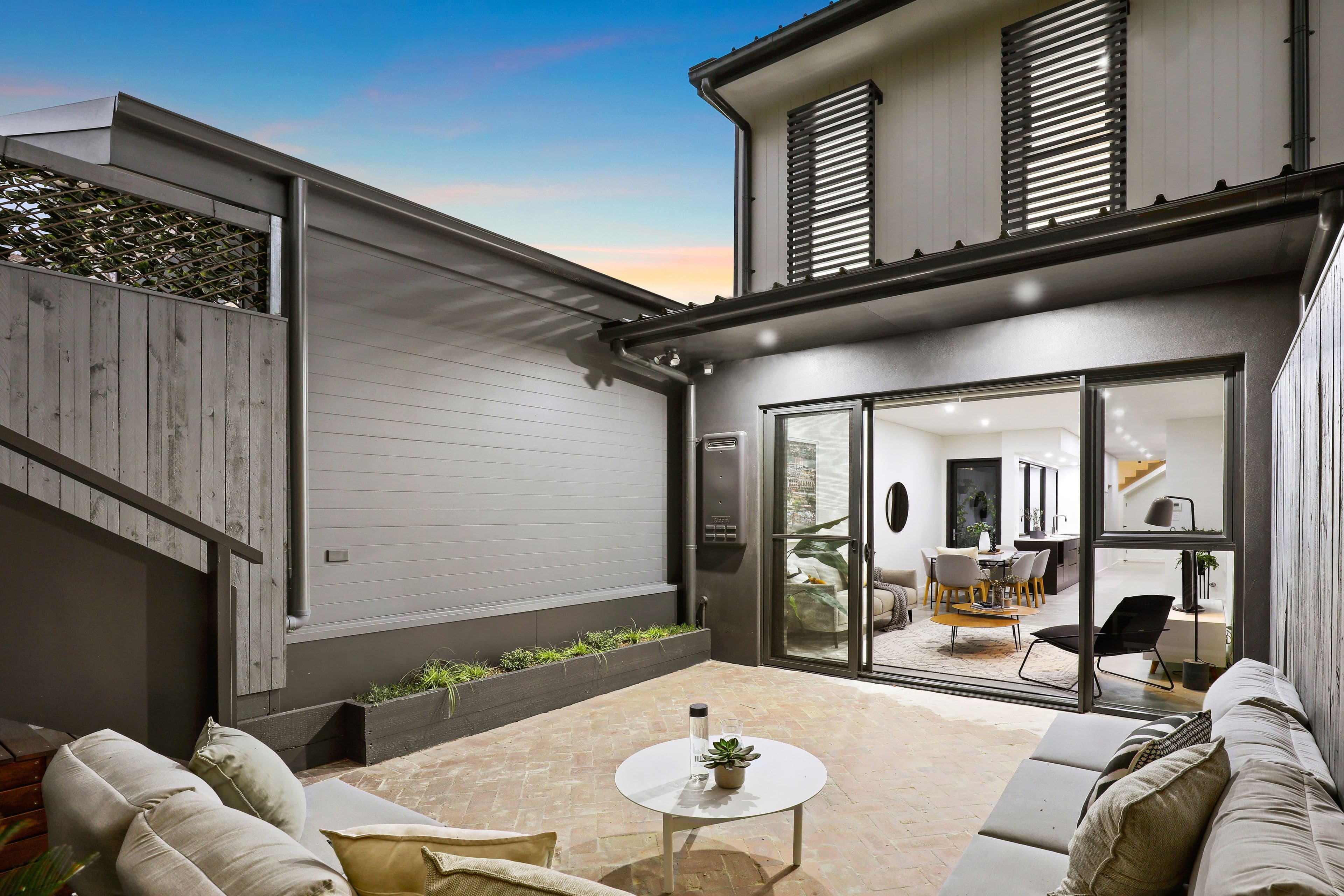 27 Darley Street, Newtown - Thumbnail 2