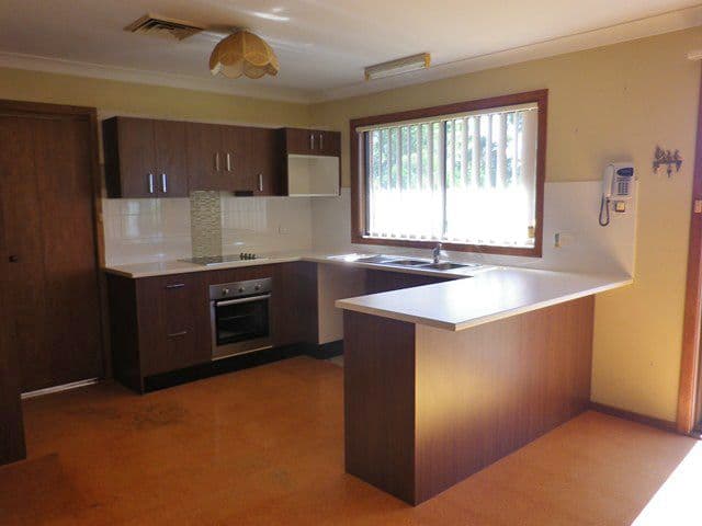 19 Davies Street, SCONE NSW 2337, Scone - Thumbnail 2